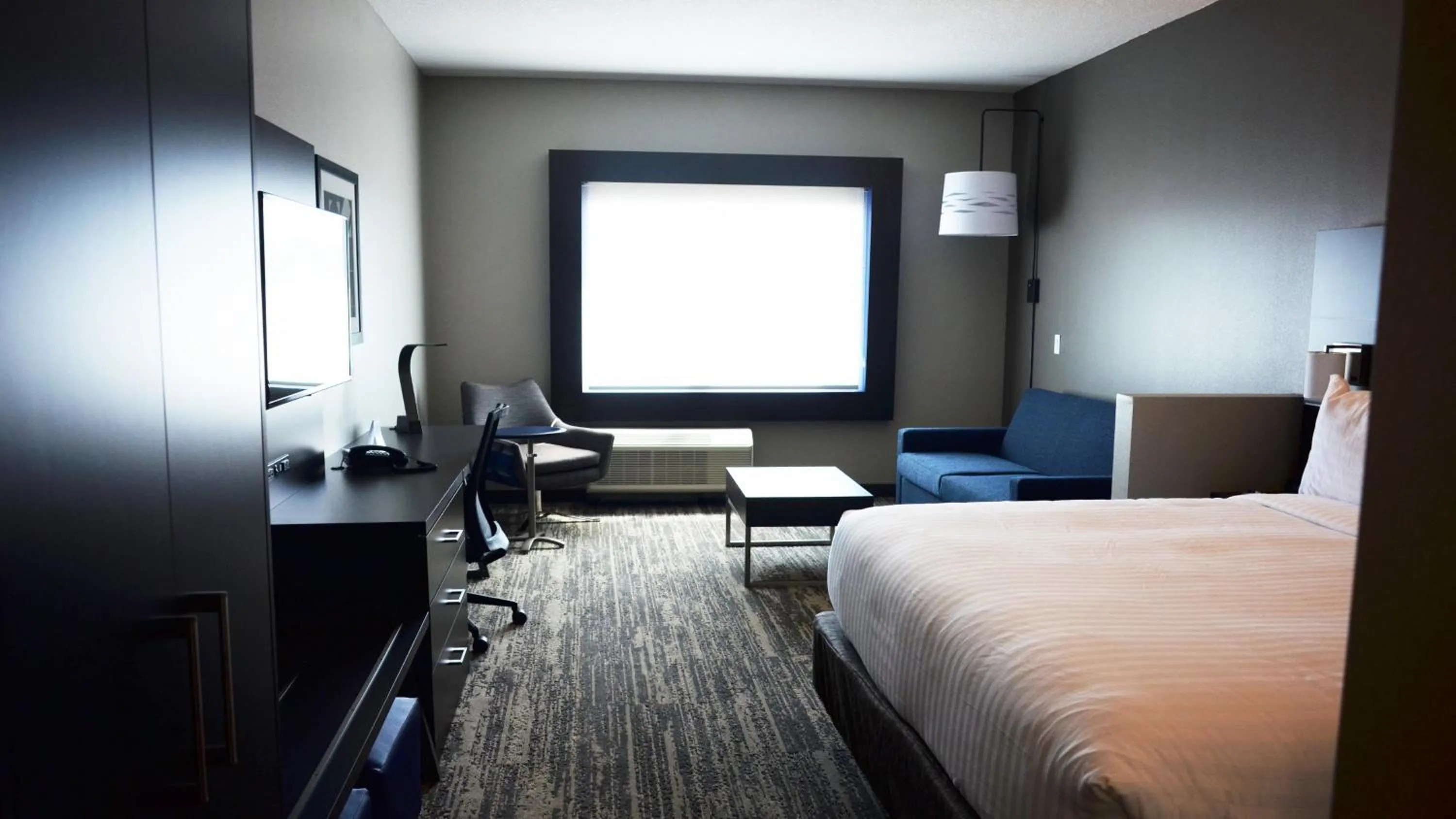 Photo of the whole room, Bed in Holiday Inn Express & Suites - Jacksonville W - I295 and I10 by IHG