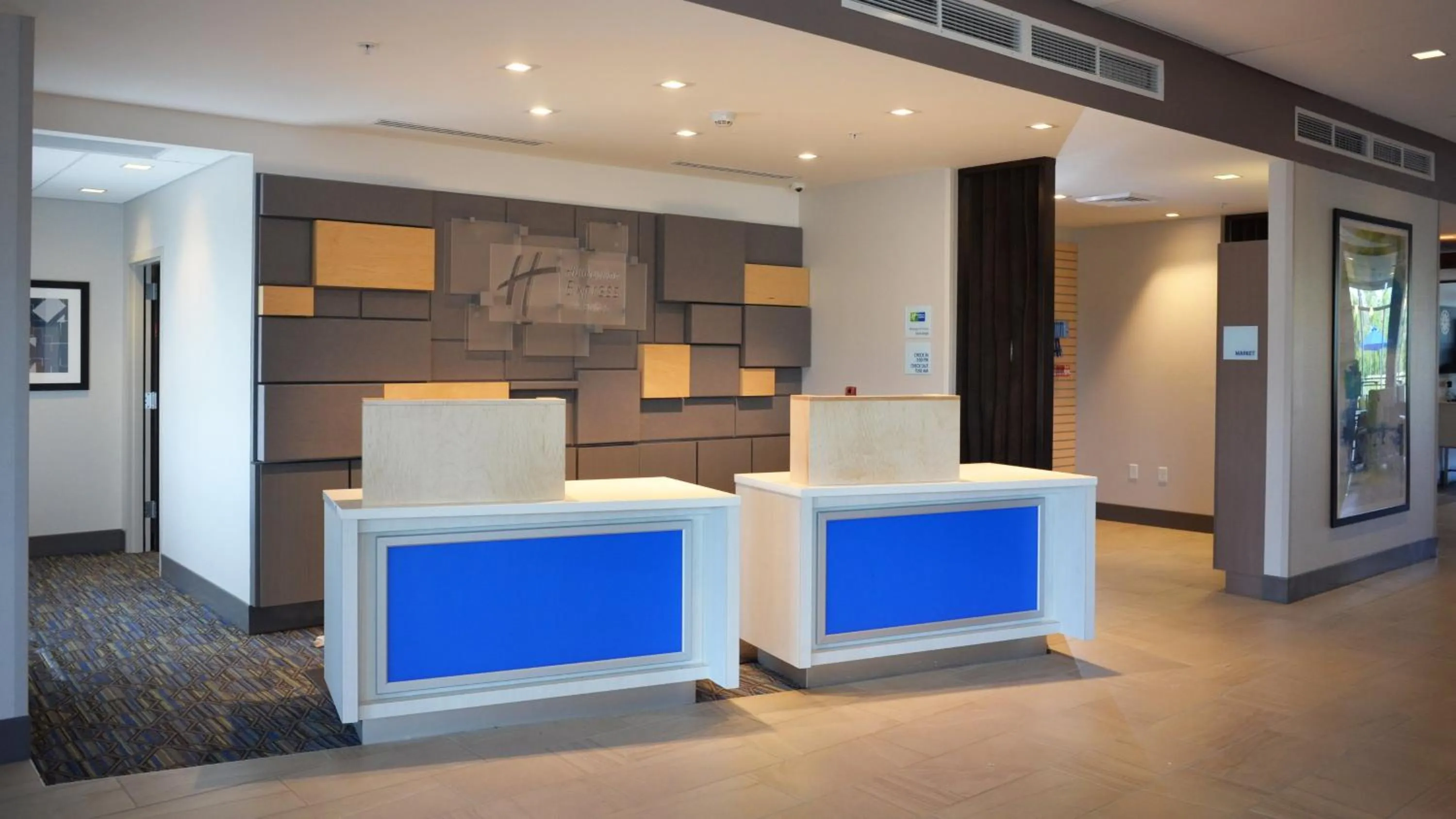 Lobby or reception in Holiday Inn Express & Suites - Jacksonville W - I295 and I10 by IHG