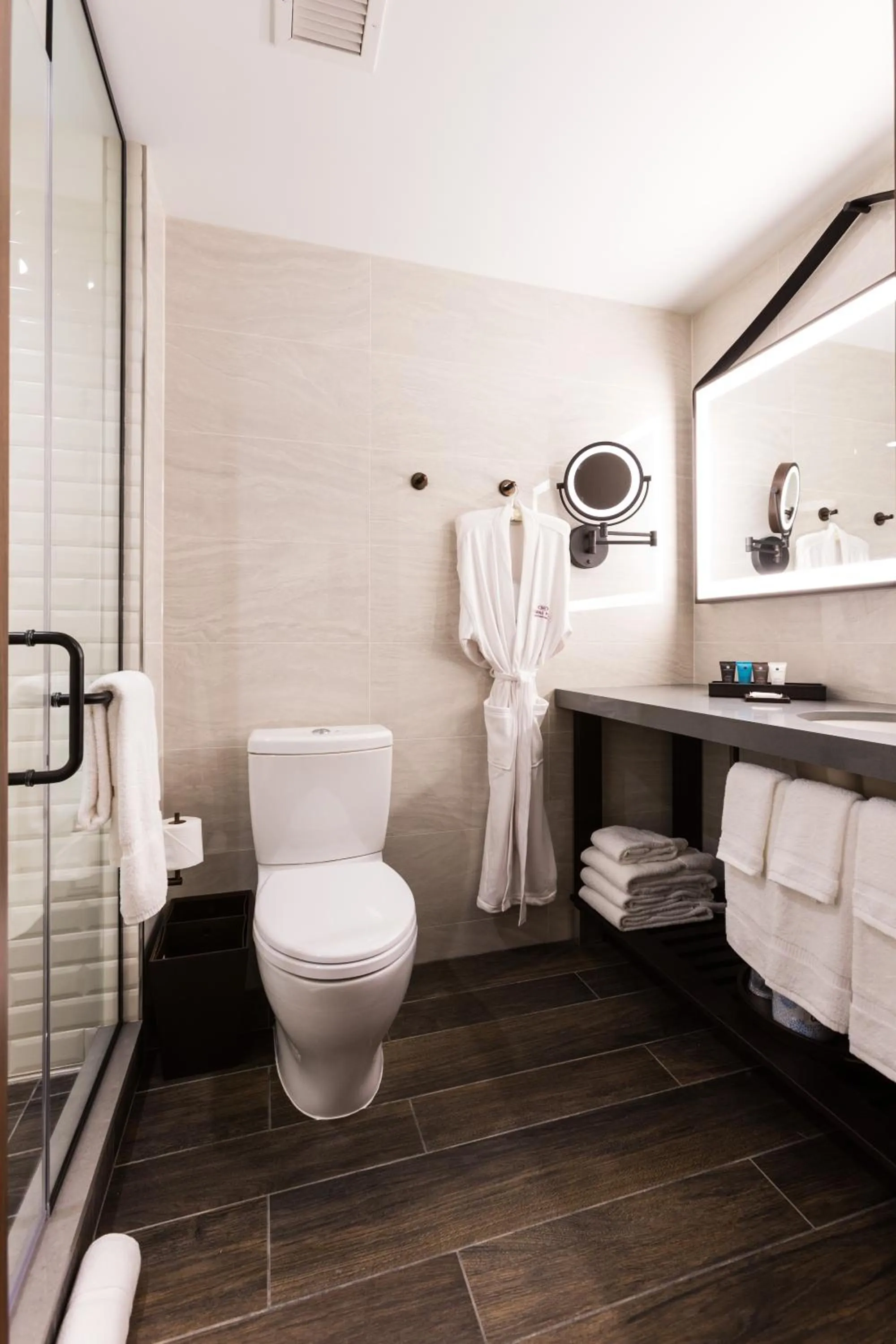 Bathroom in Crowne Plaza HY36 Midtown Manhattan by IHG