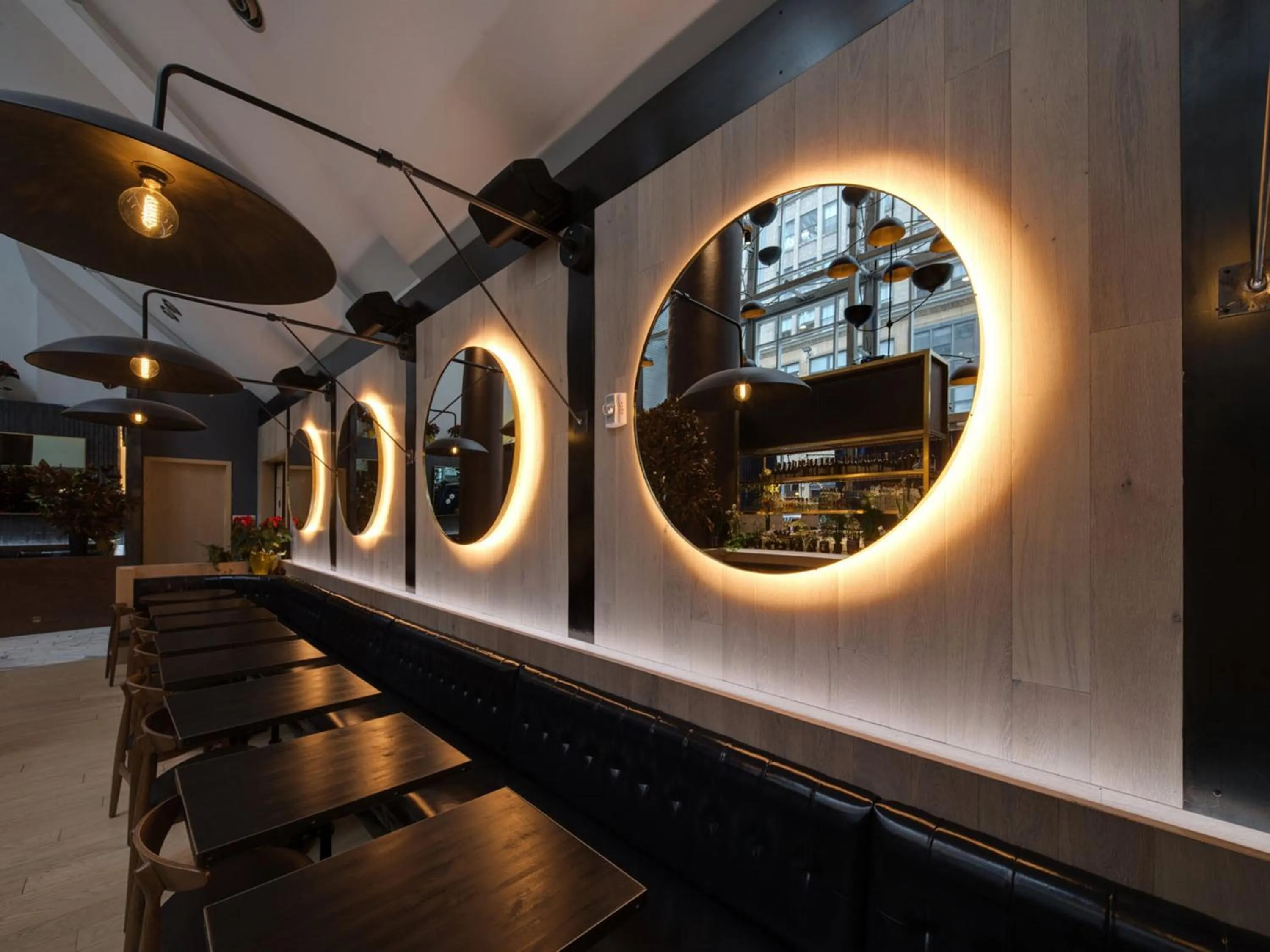 Restaurant/places to eat in Crowne Plaza HY36 Midtown Manhattan by IHG