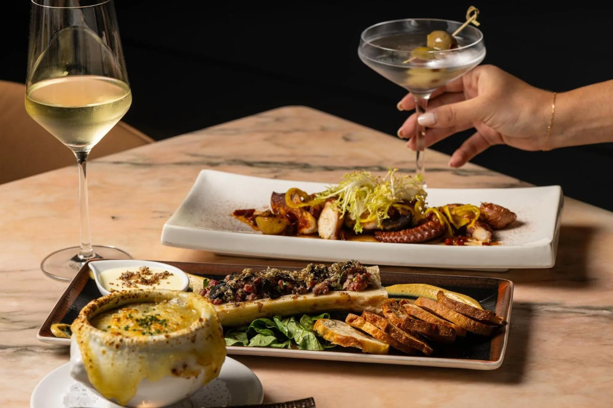 Restaurant/places to eat in InterContinental - Los Angeles Downtown by IHG