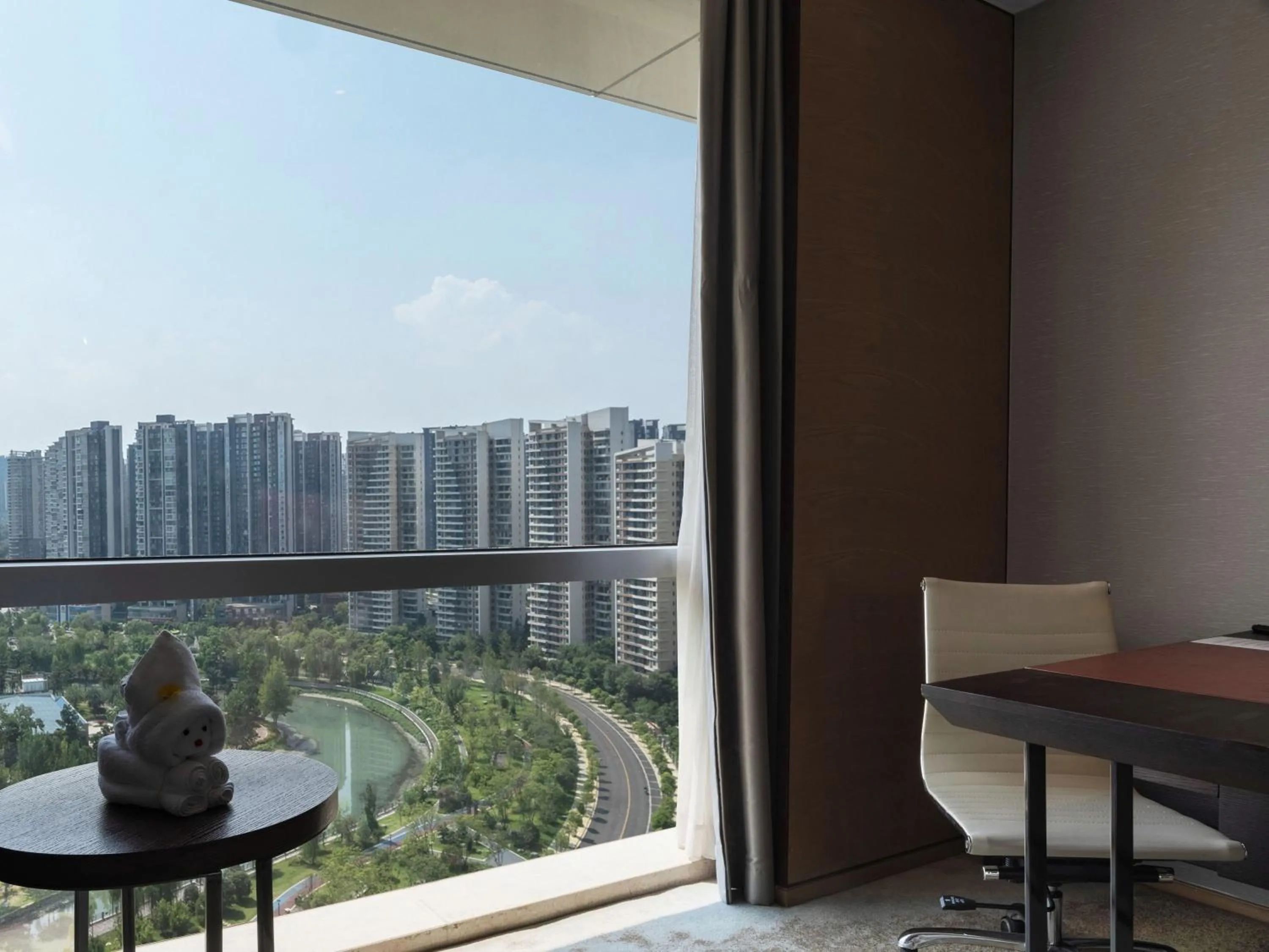 Photo of the whole room in Crowne Plaza Chengdu Wenjiang by IHG