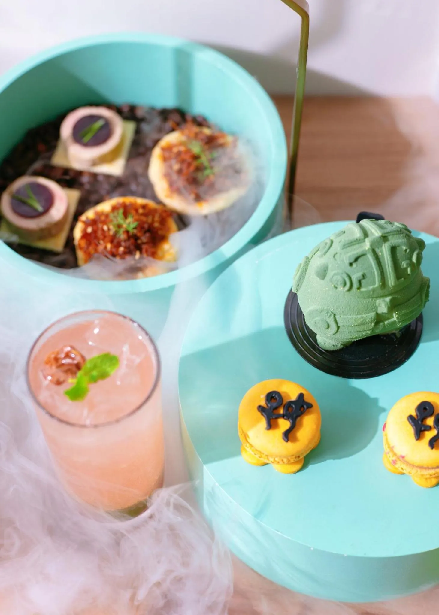 Restaurant/places to eat in Crowne Plaza Chengdu Wenjiang by IHG