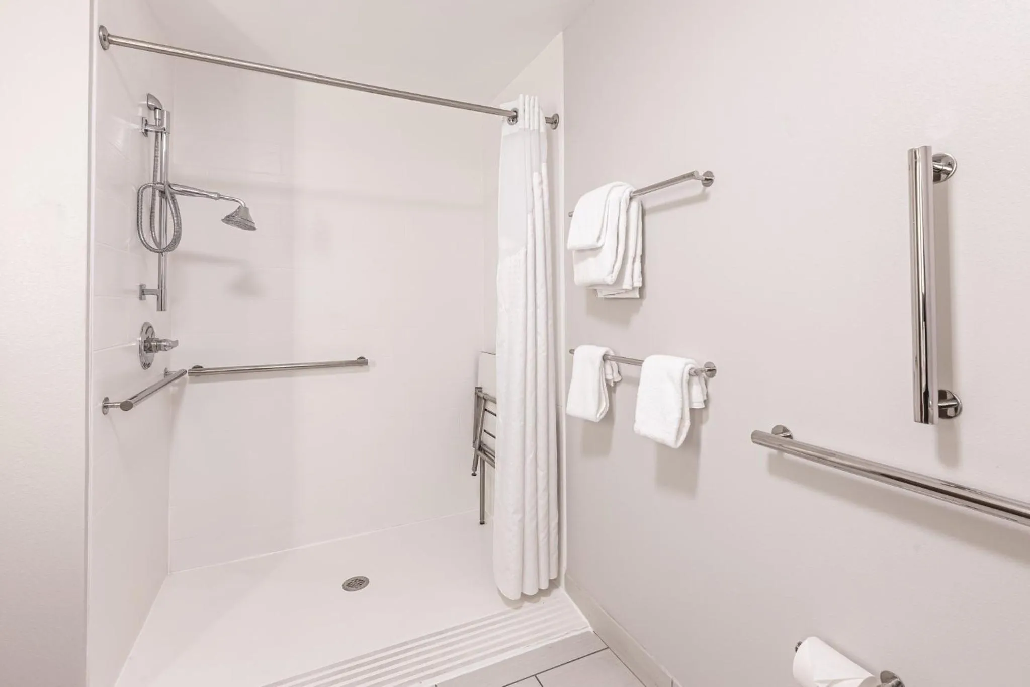 Bathroom in Holiday Inn Express & Suites - Rantoul by IHG