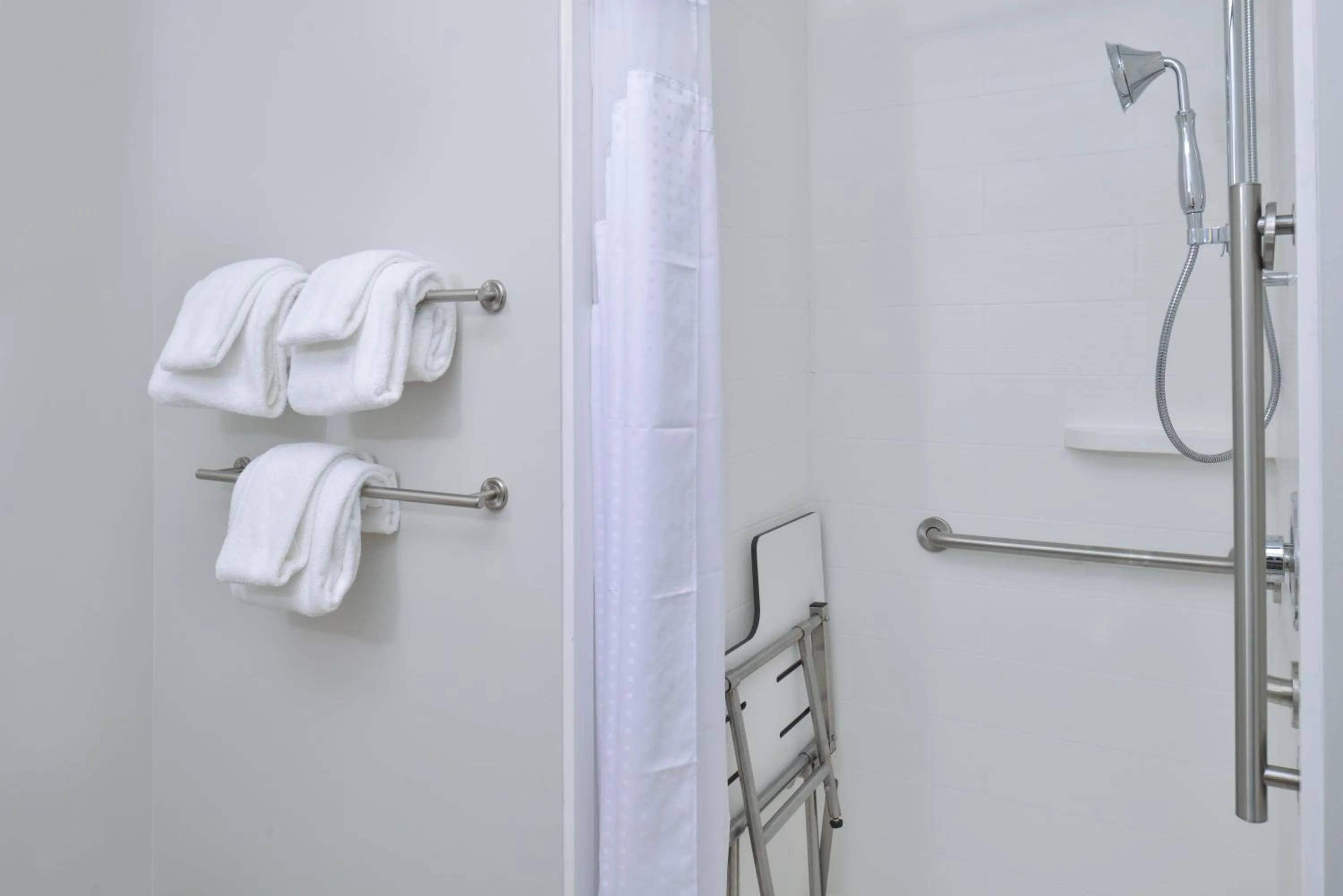 Bathroom in Holiday Inn Express & Suites - Southgate - Detroit Area by IHG