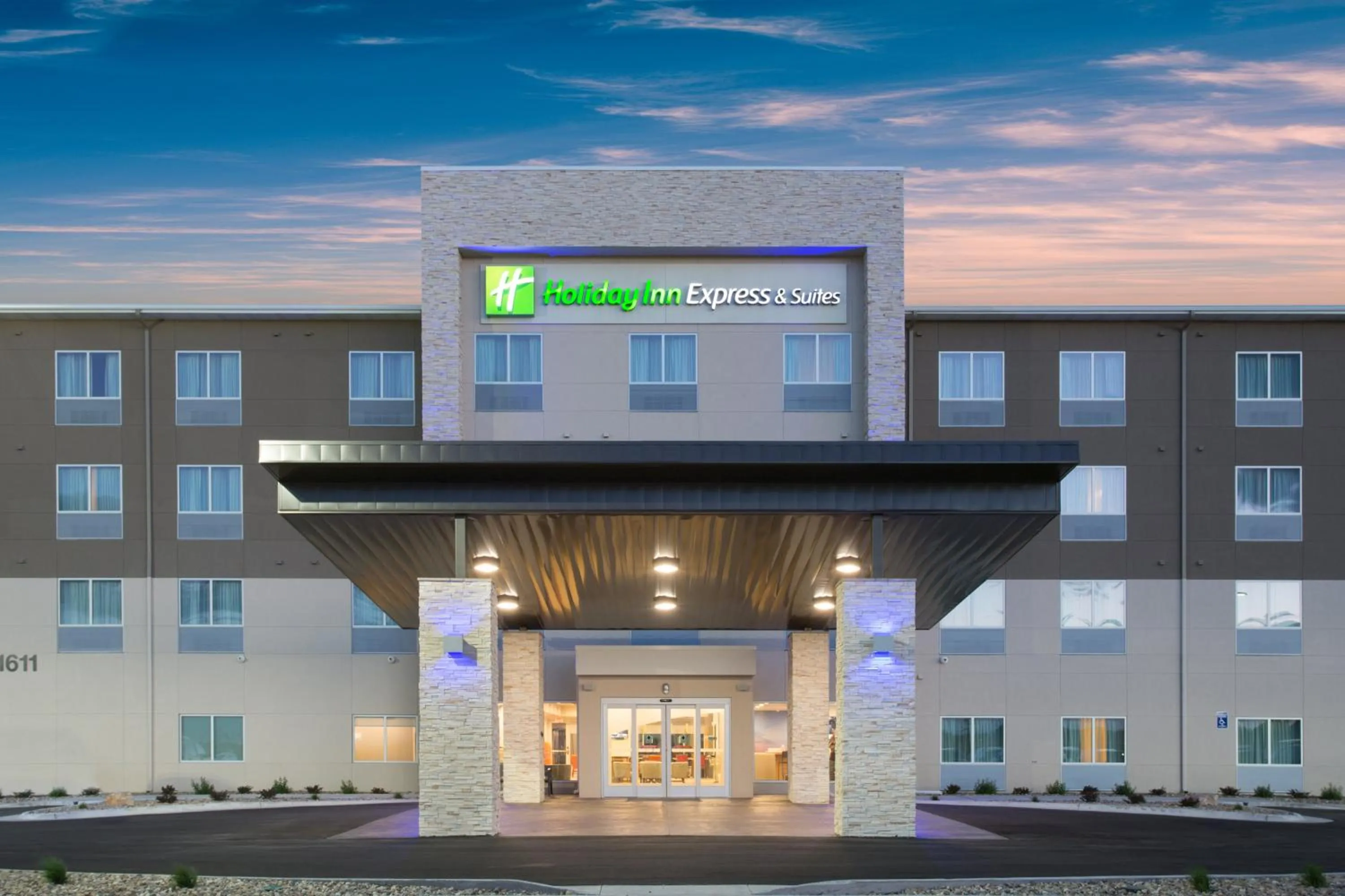 Property building in Holiday Inn Express & Suites - Rapid City - Rushmore South by IHG