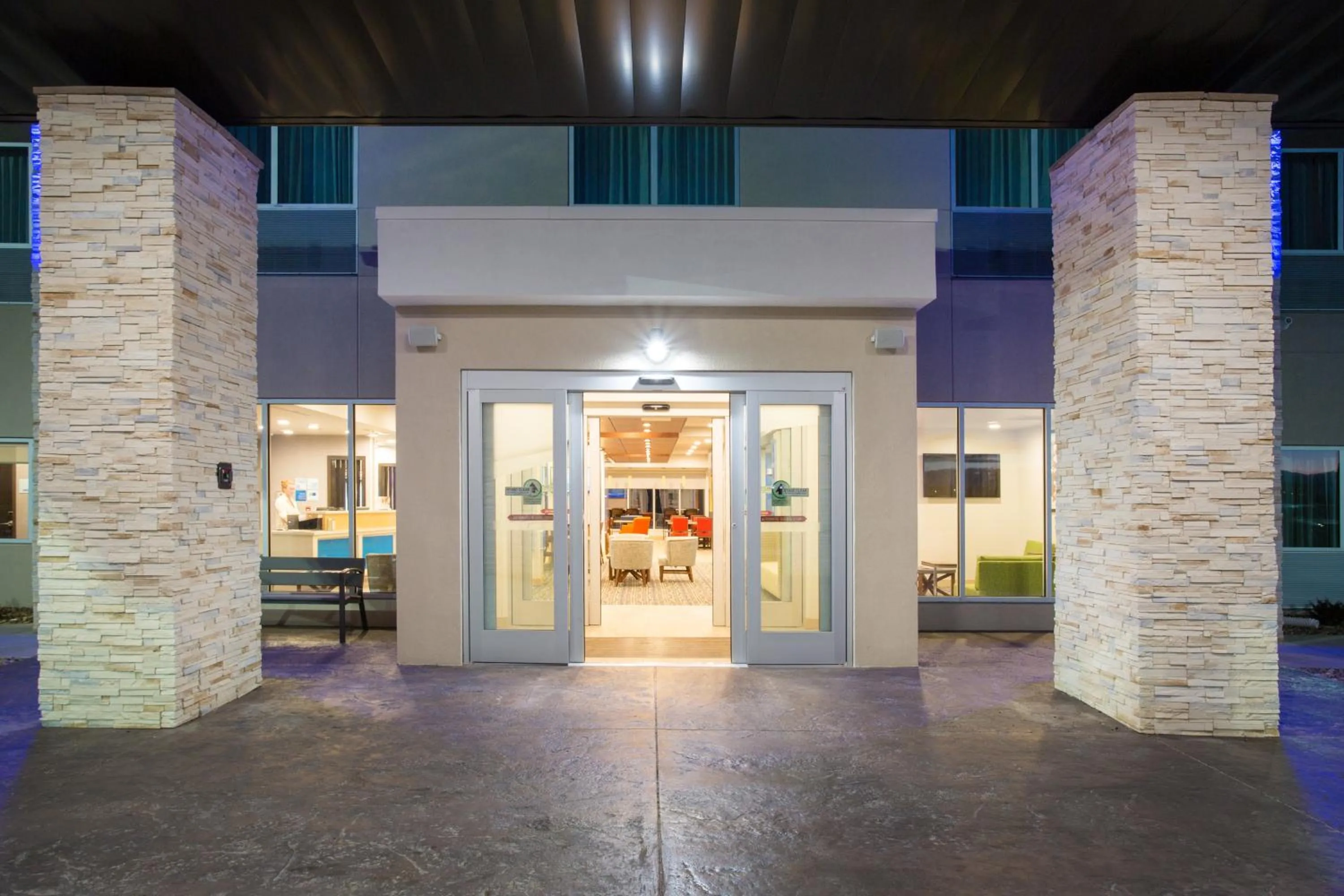 Property building in Holiday Inn Express & Suites - Rapid City - Rushmore South by IHG