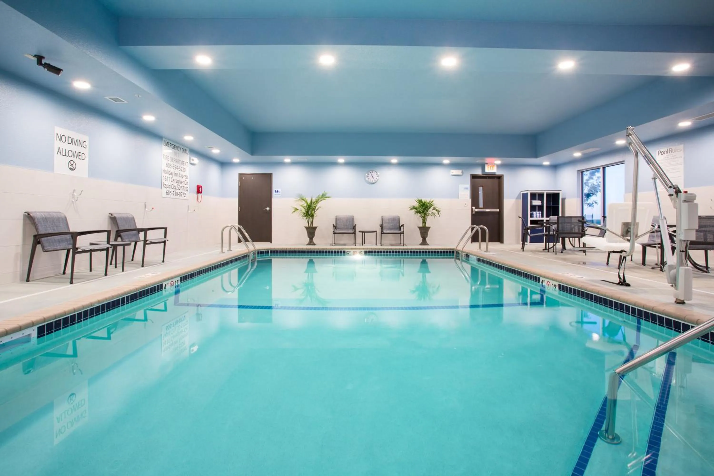 Swimming pool in Holiday Inn Express & Suites - Rapid City - Rushmore South by IHG