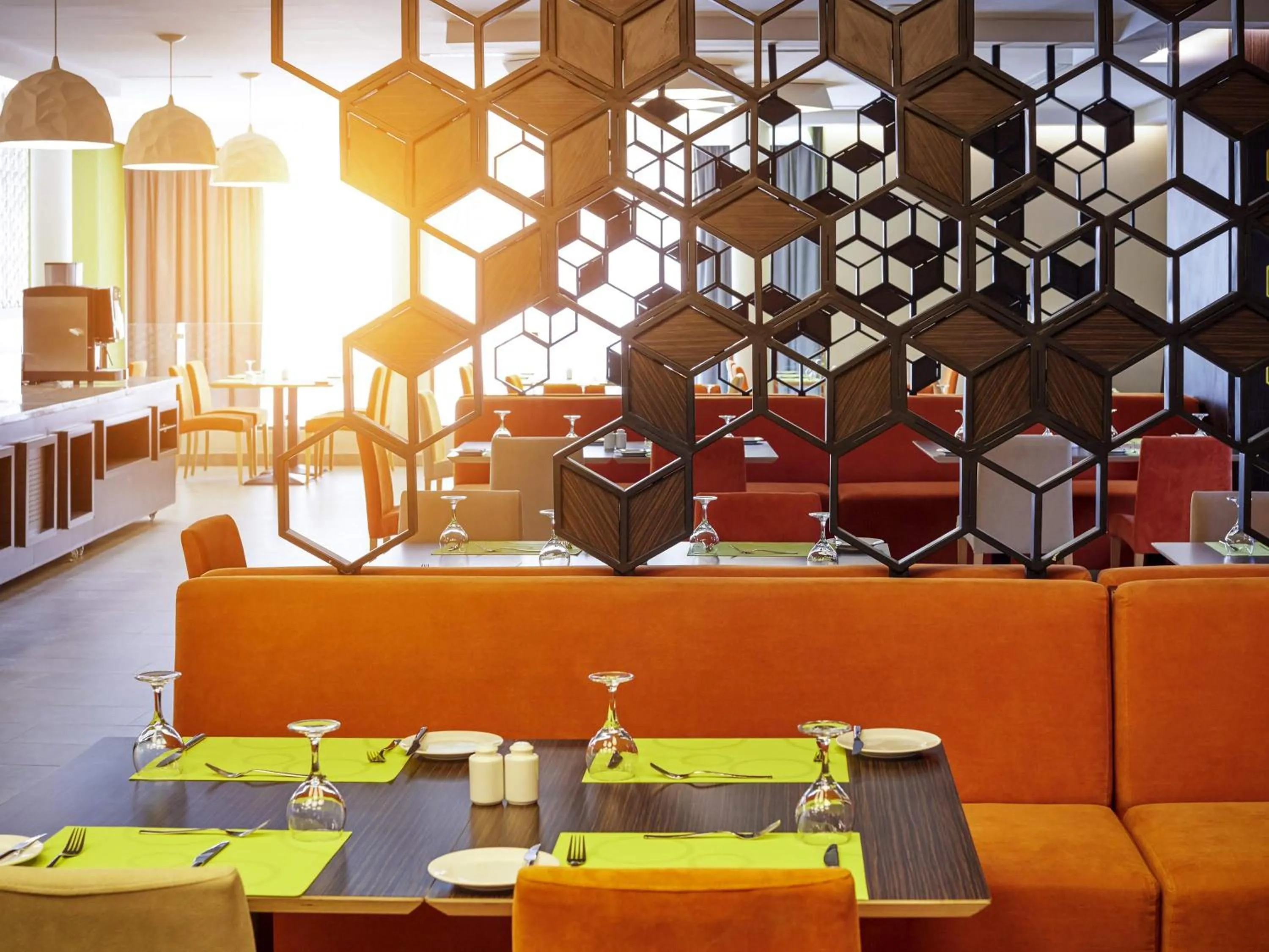 Restaurant/places to eat in ibis Styles Makkah