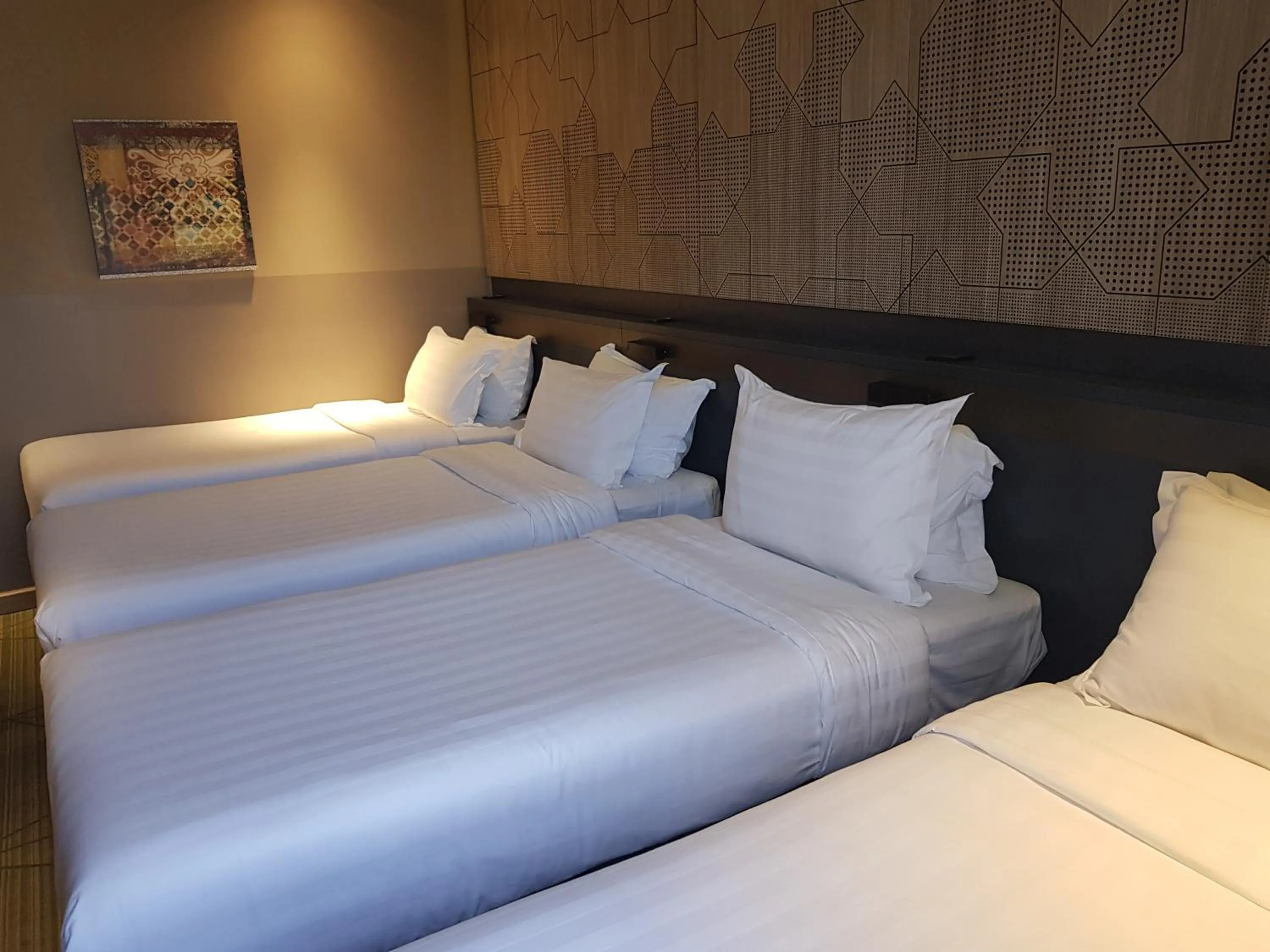 Bedroom, Bed in ibis Styles Makkah