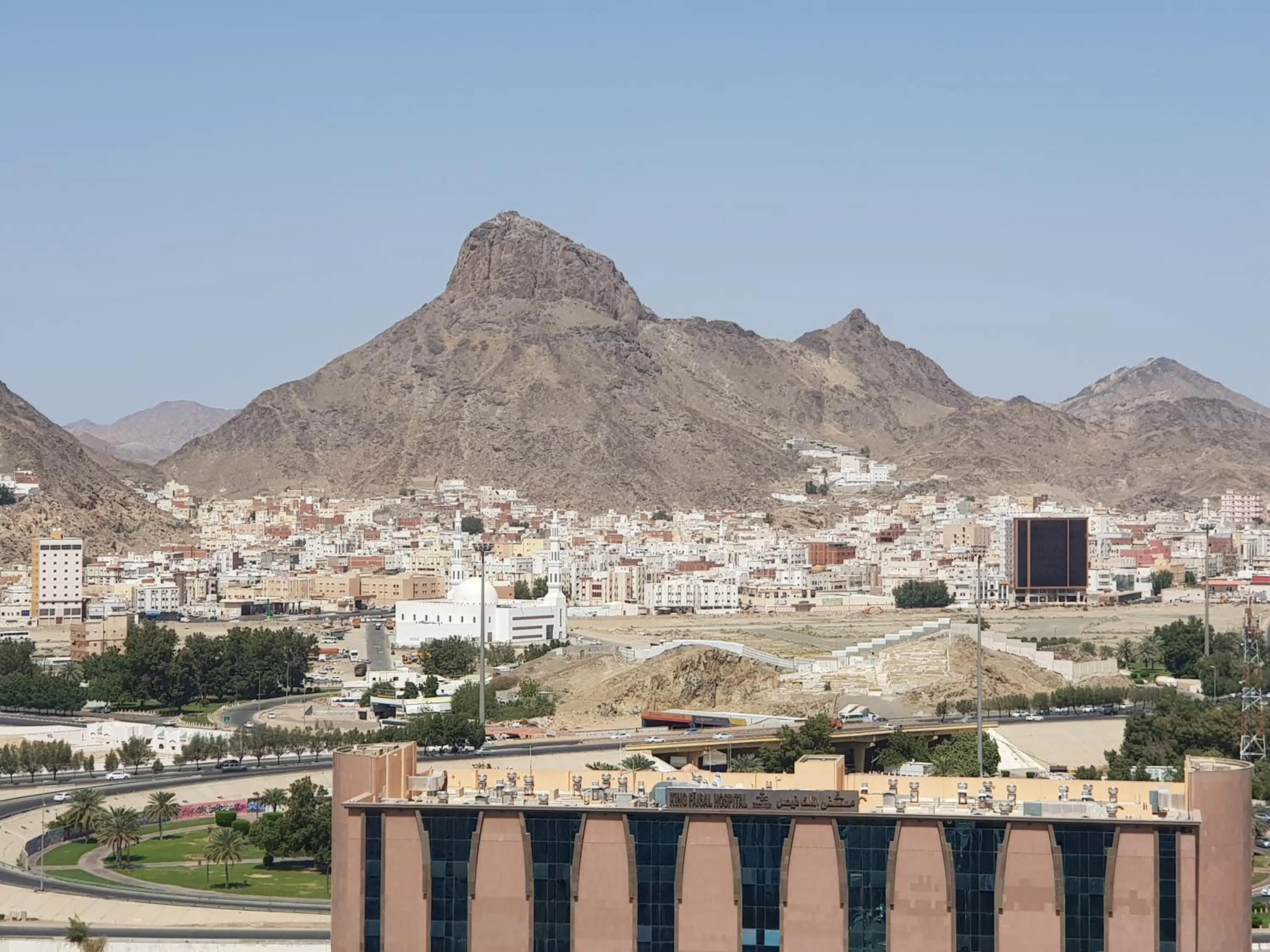 Mountain view in ibis Styles Makkah