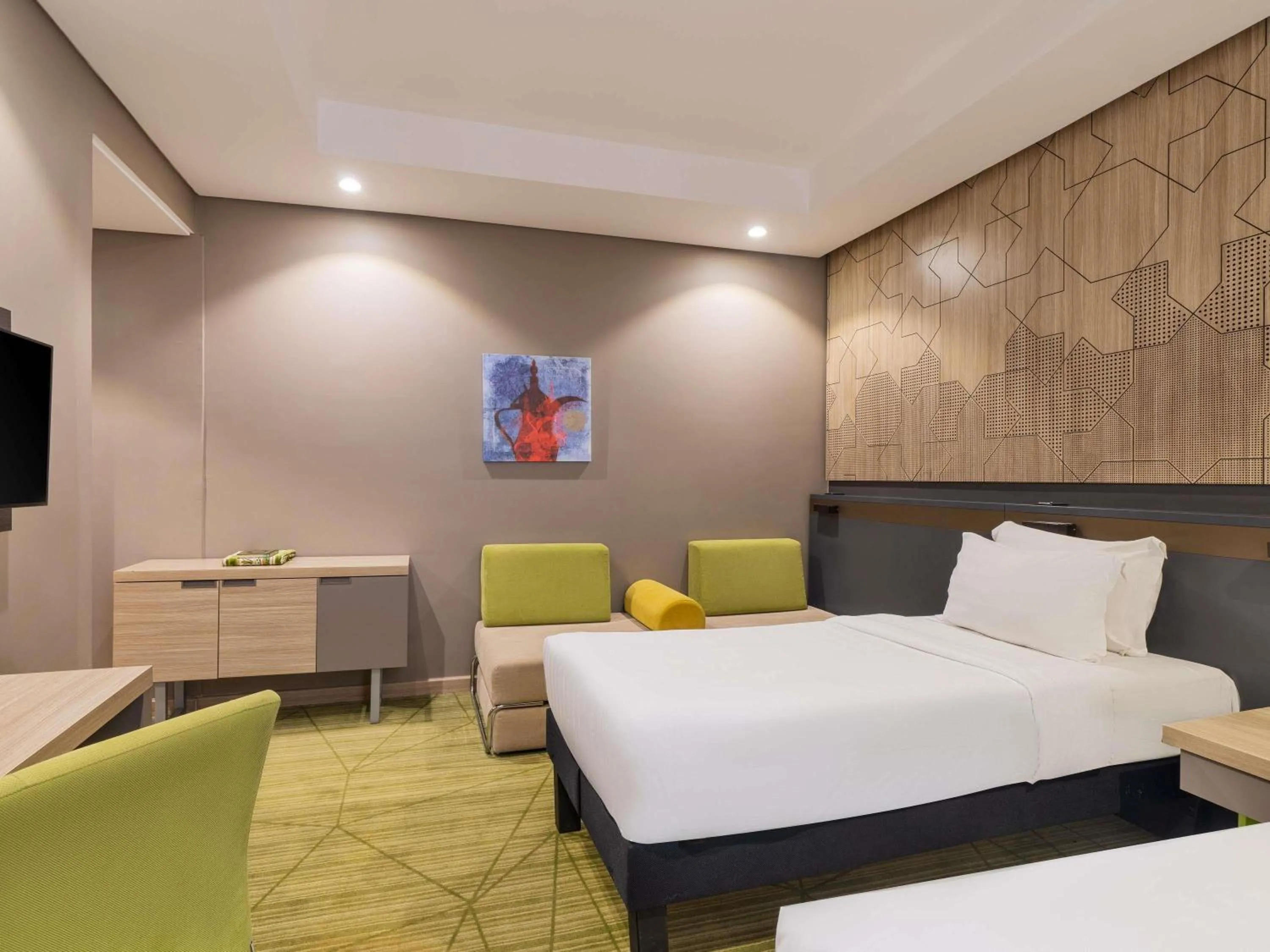 Bedroom, Bed in ibis Styles Makkah