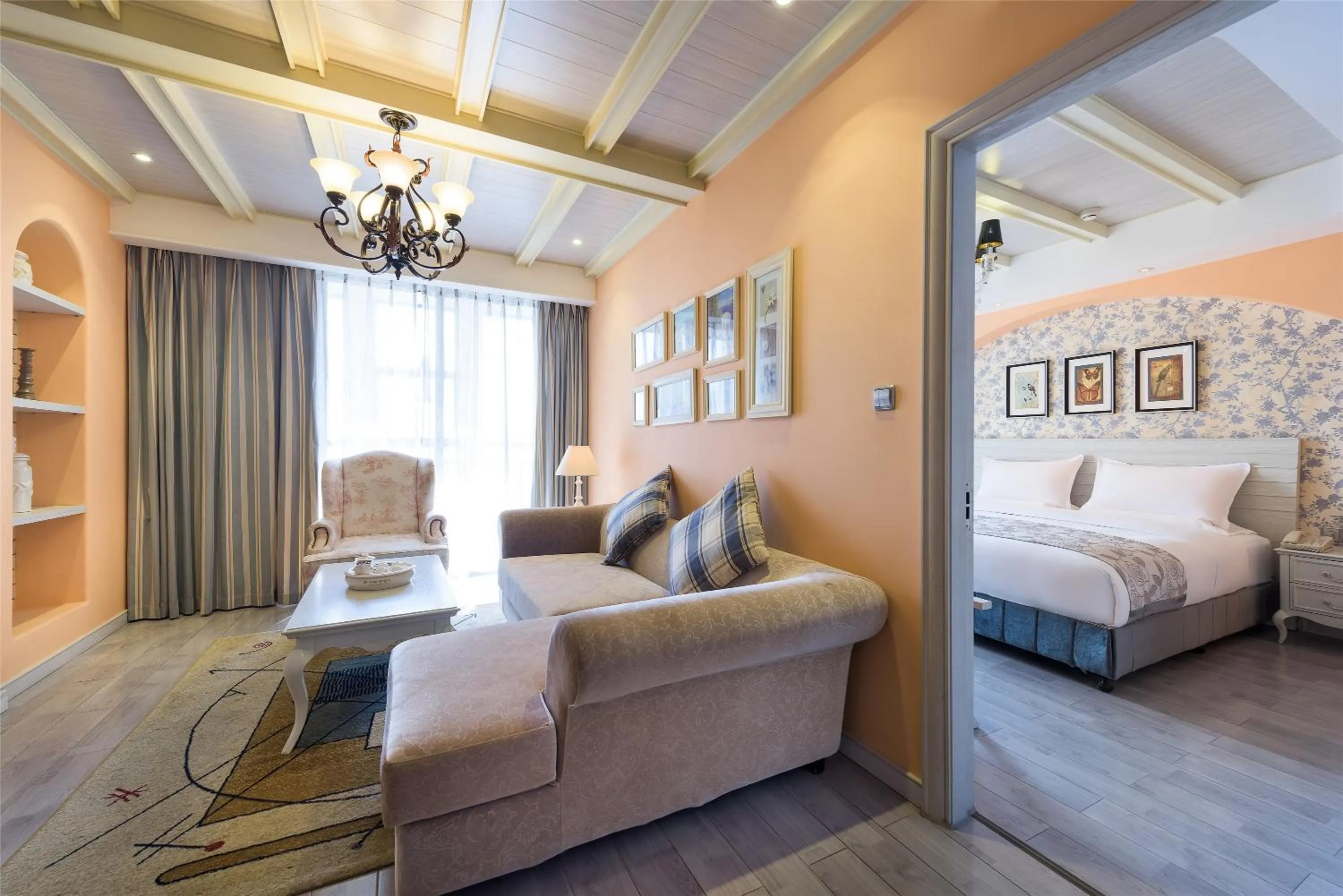 Photo of the whole room, Bed in Mercure Xiamen Exhibition Centre