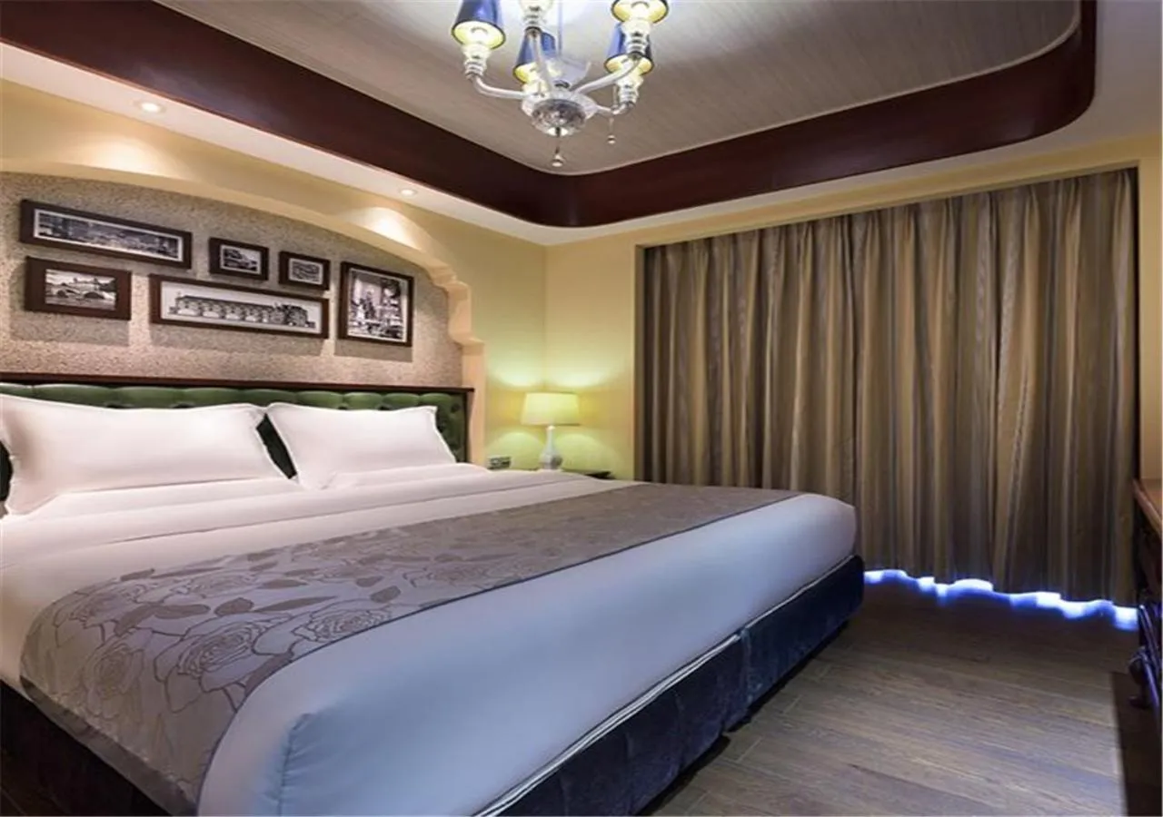 Bedroom, Bed in Mercure Xiamen Exhibition Centre