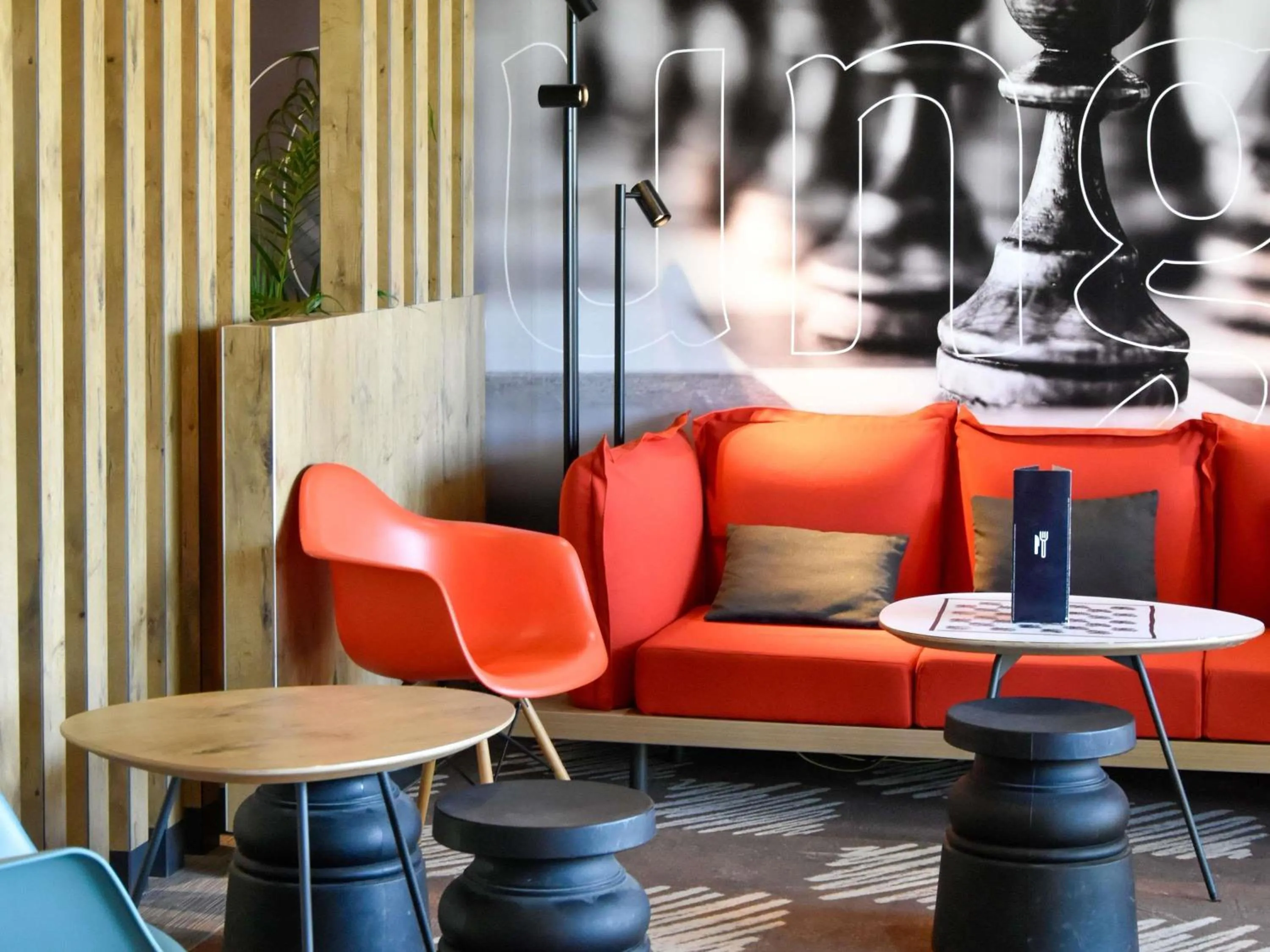 Meeting/conference room in ibis Sens