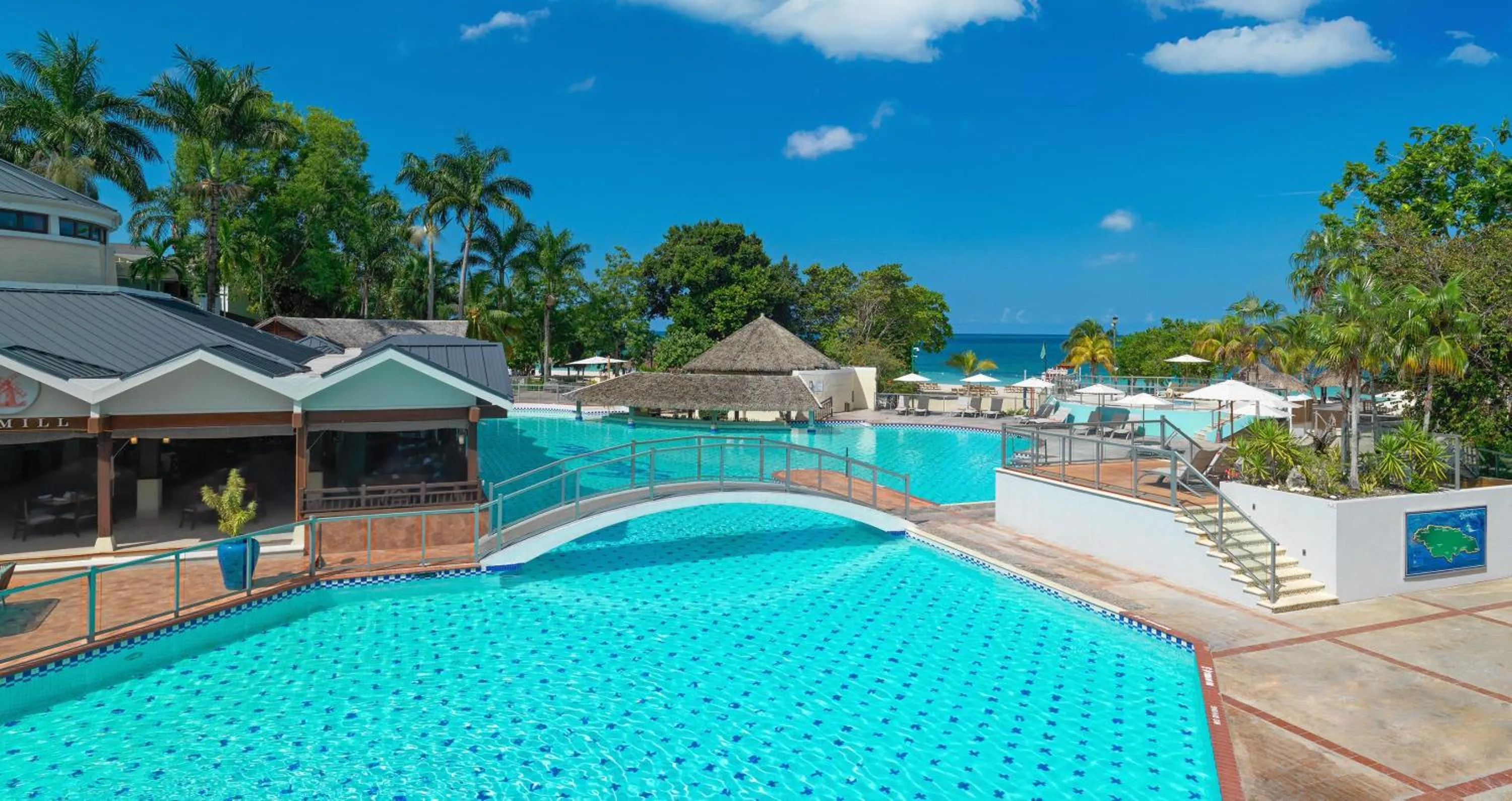 Swimming pool in Beaches Negril Resort and Spa - All Inclusive