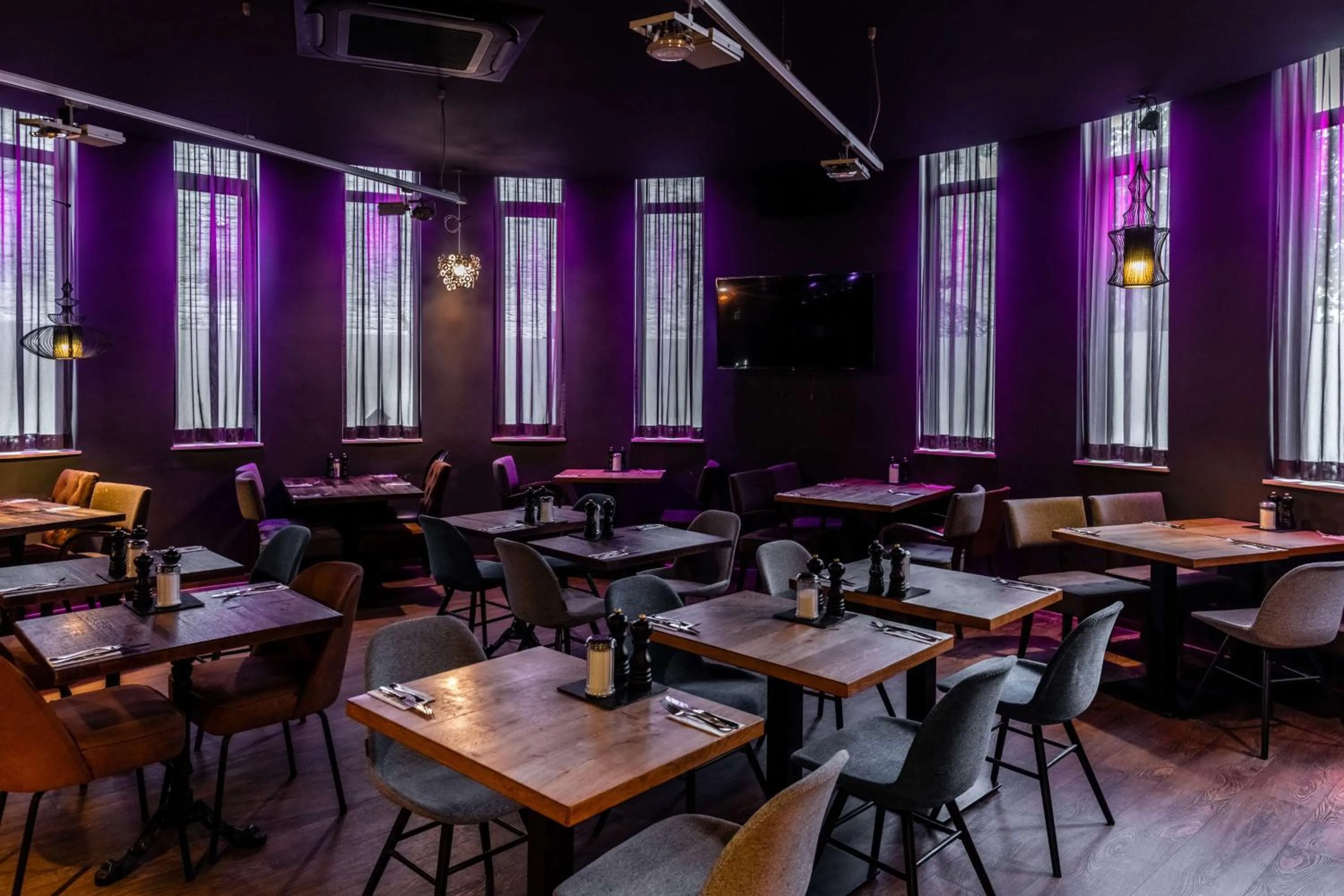 Restaurant/places to eat in pentahotel Leuven