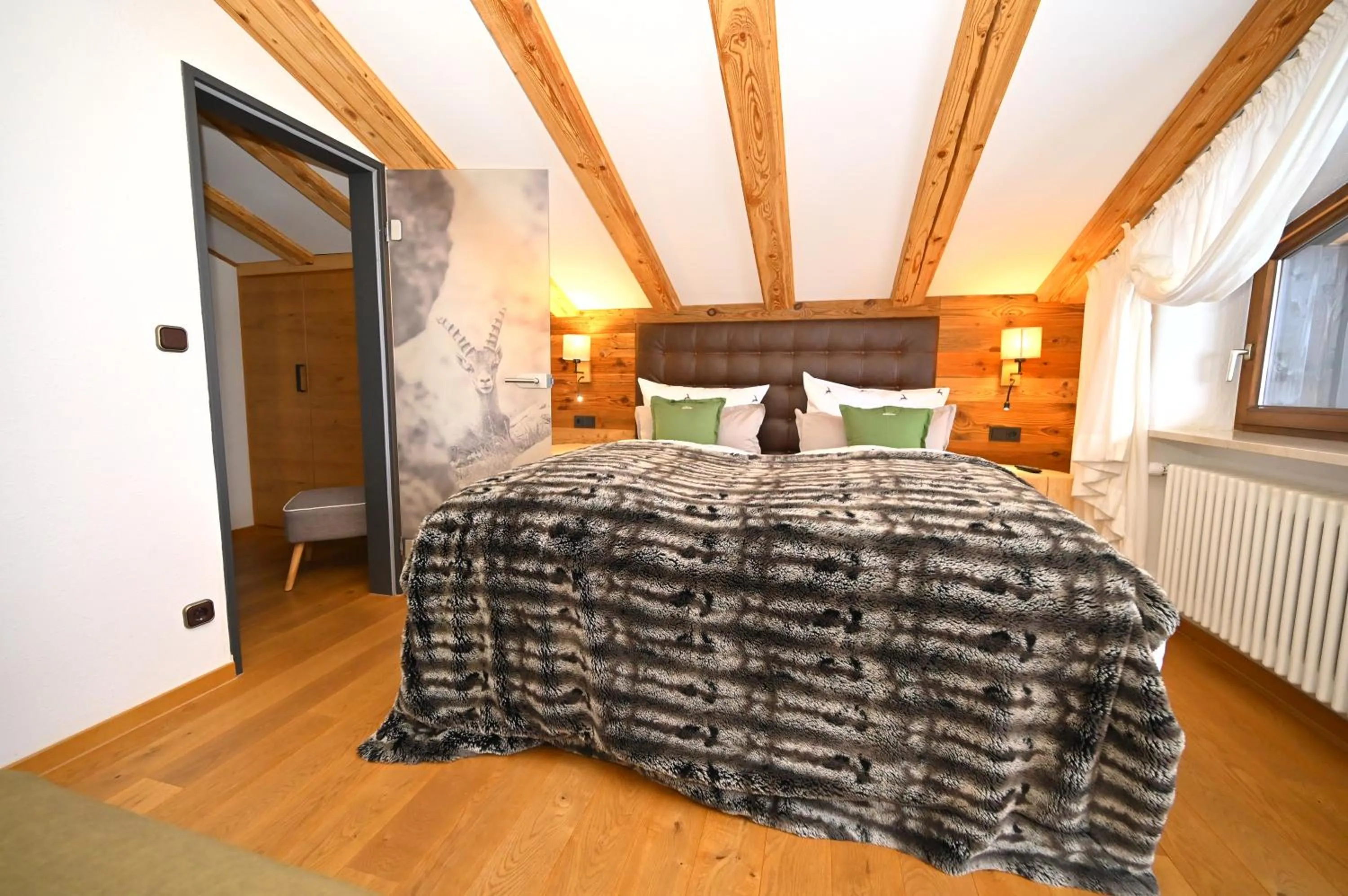 Bedroom, Bed in Alp-Chalet