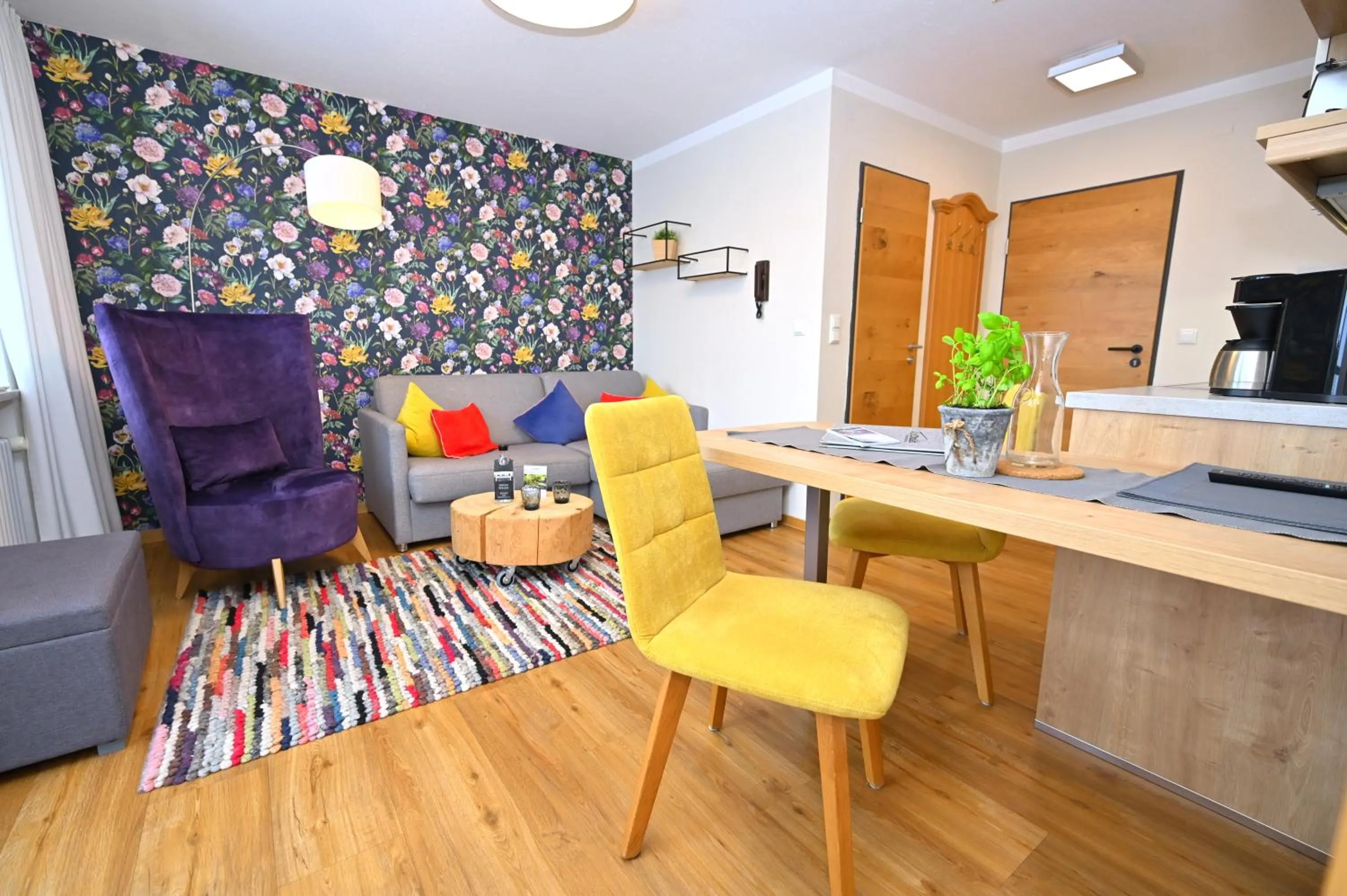 Photo of the whole room in Alp-Chalet