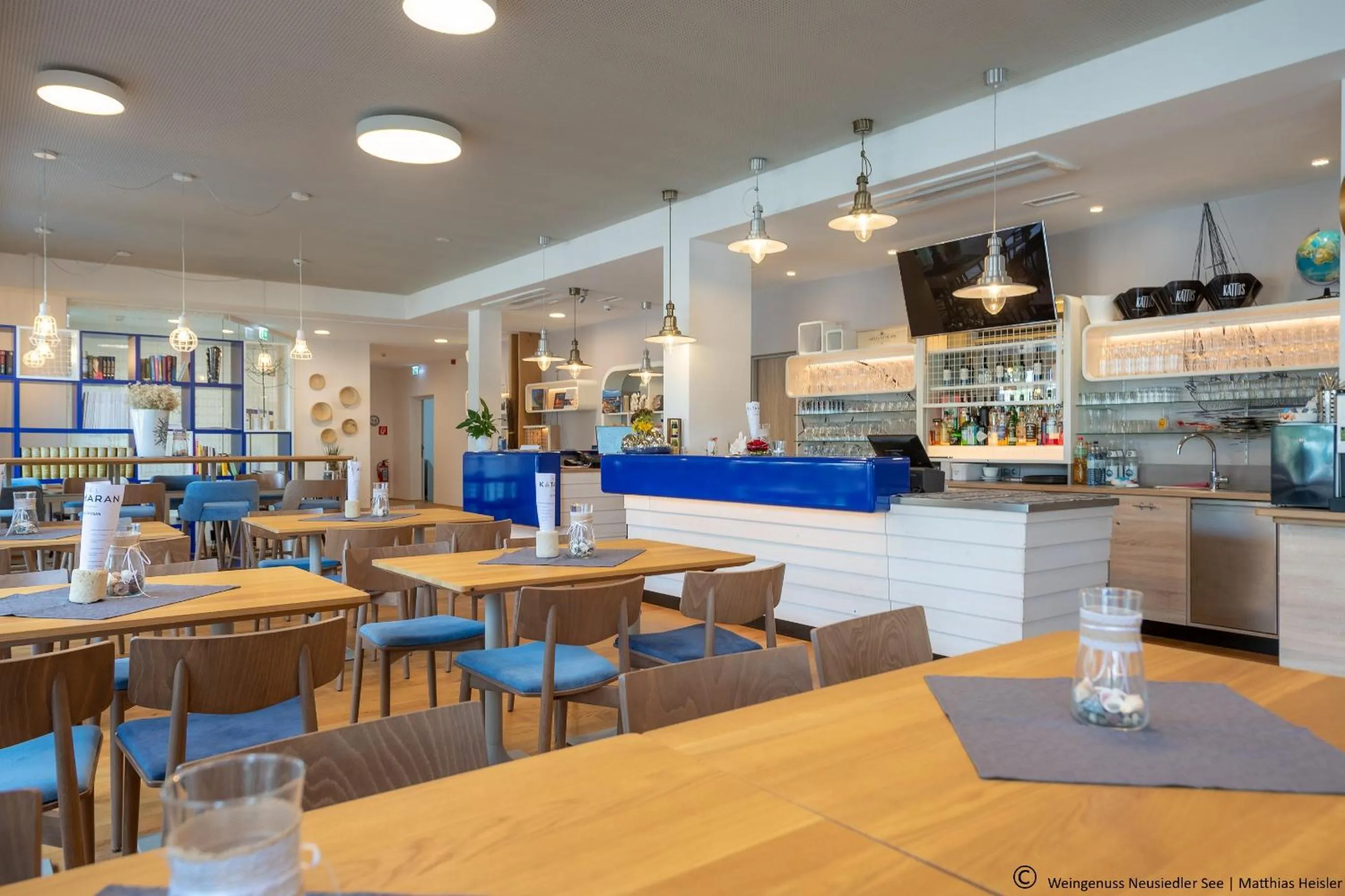 Lounge or bar in Hotel Katamaran