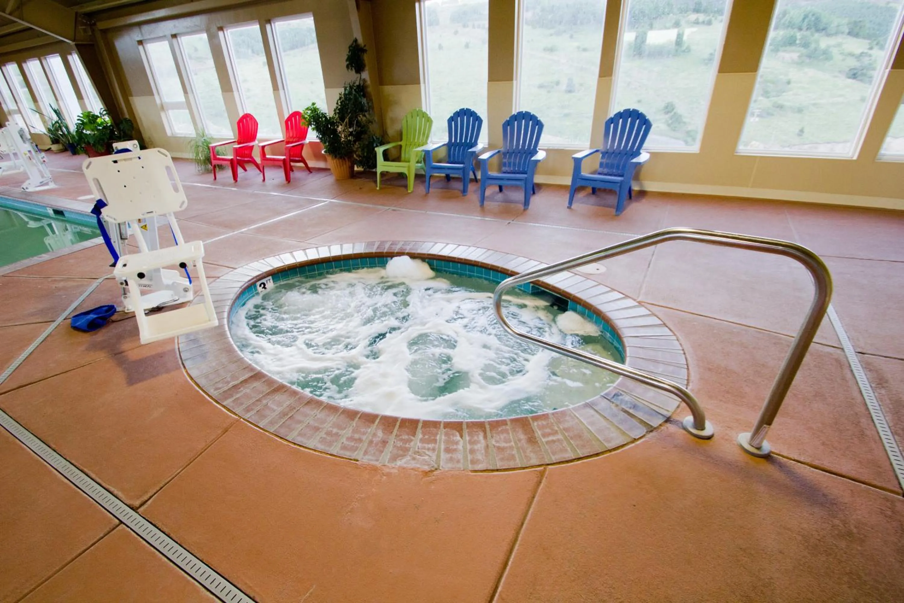 Hot Tub in Gold King Mountain Inn