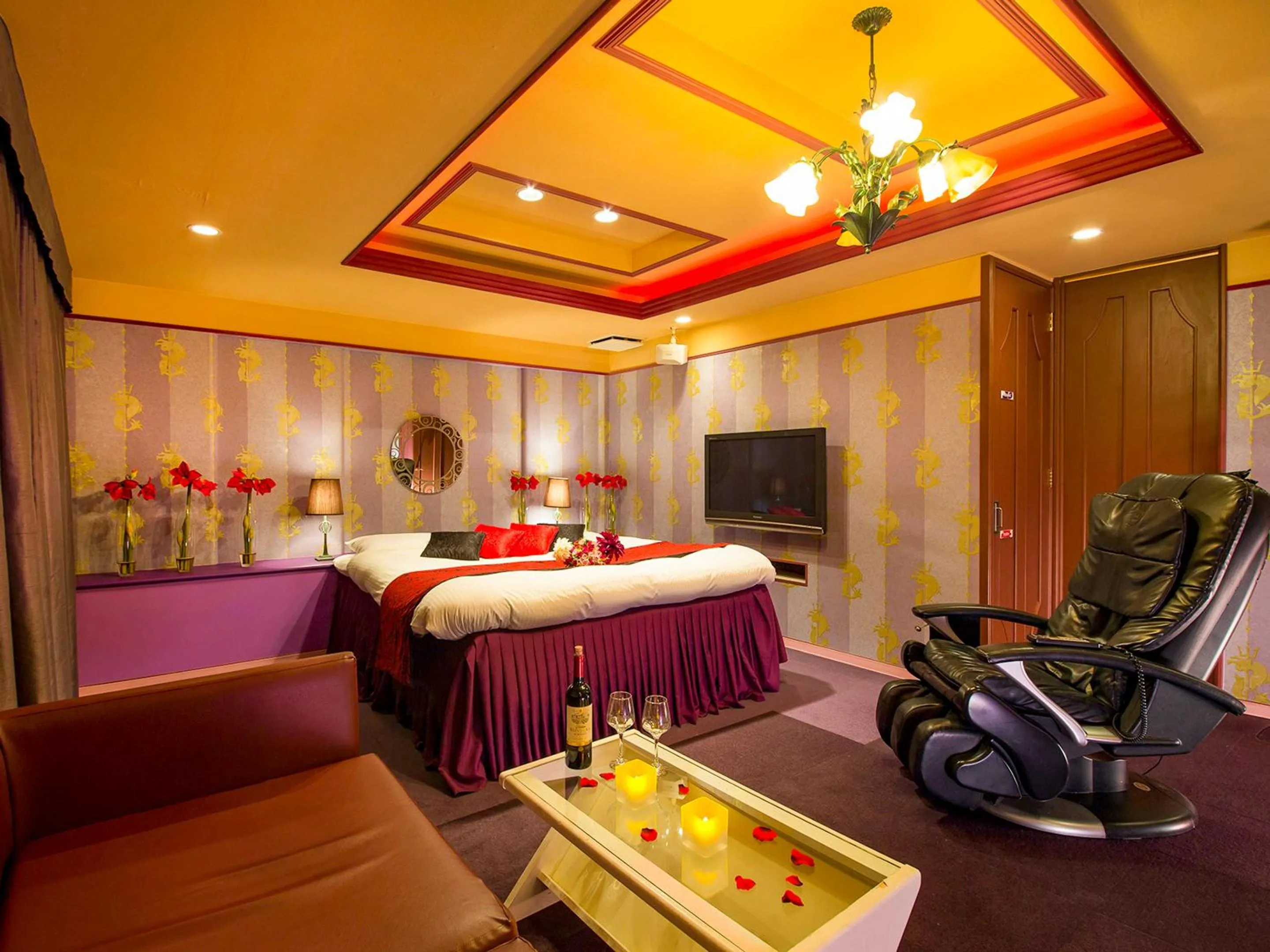 Photo of the whole room in Hotel Gallery (Adult Only)