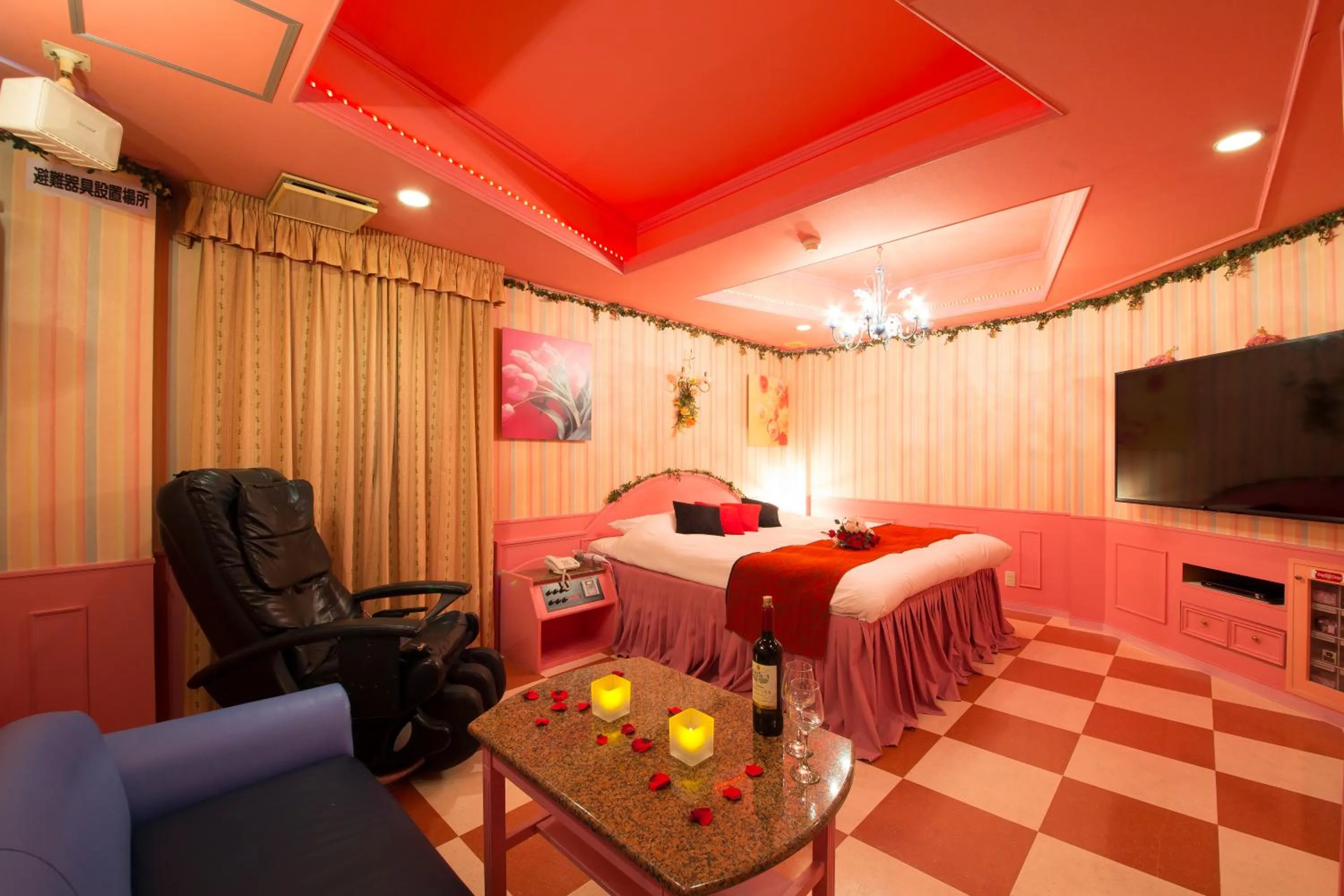 Bed in Hotel Gallery (Adult Only)