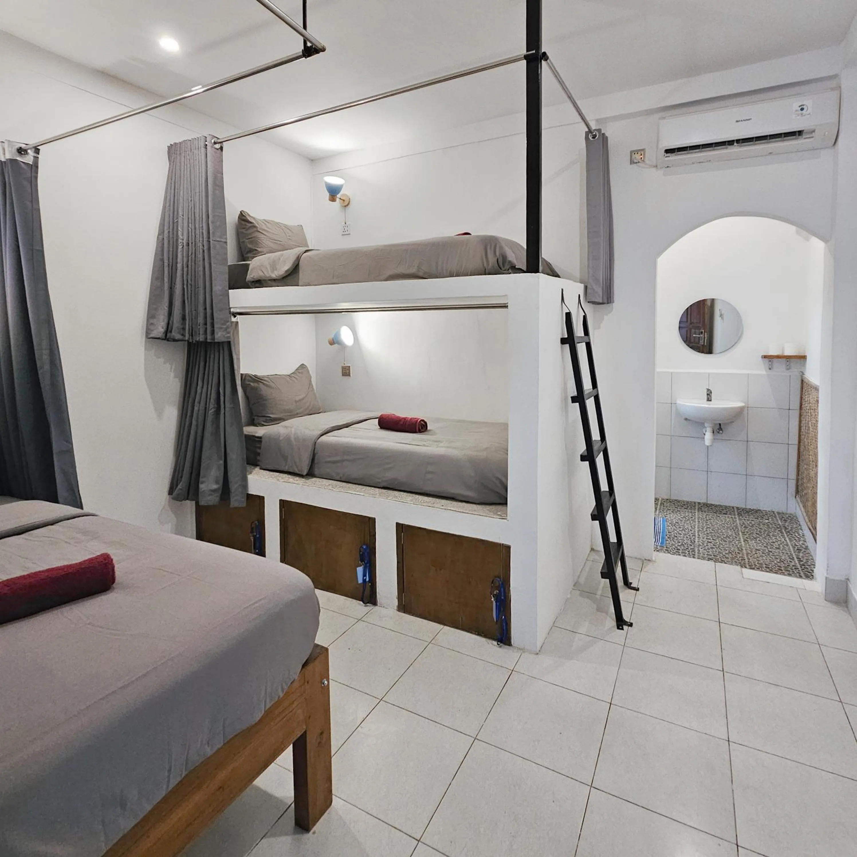 Bed in Tipsea Turtle Gili Trawangan