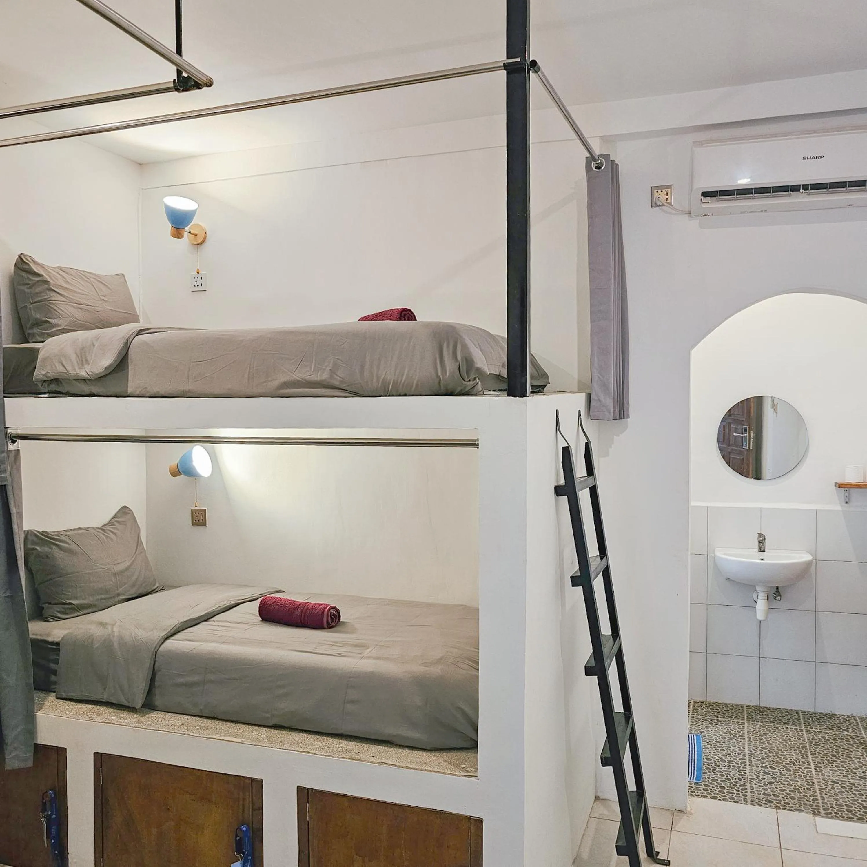 Bed in Tipsea Turtle Gili Trawangan