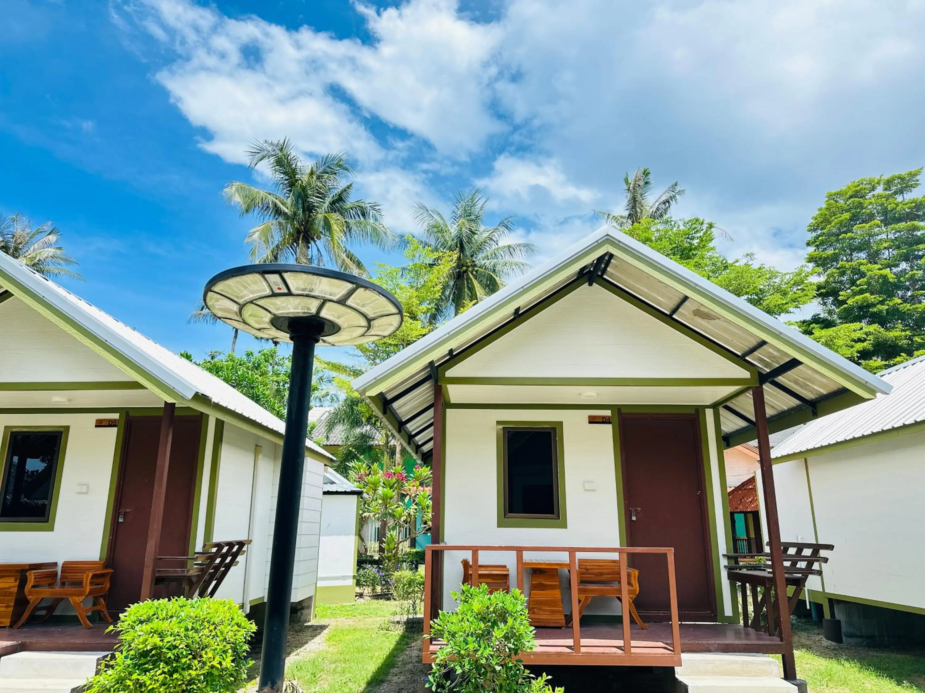 Property building in Lanta L.D. Beach Bungalow