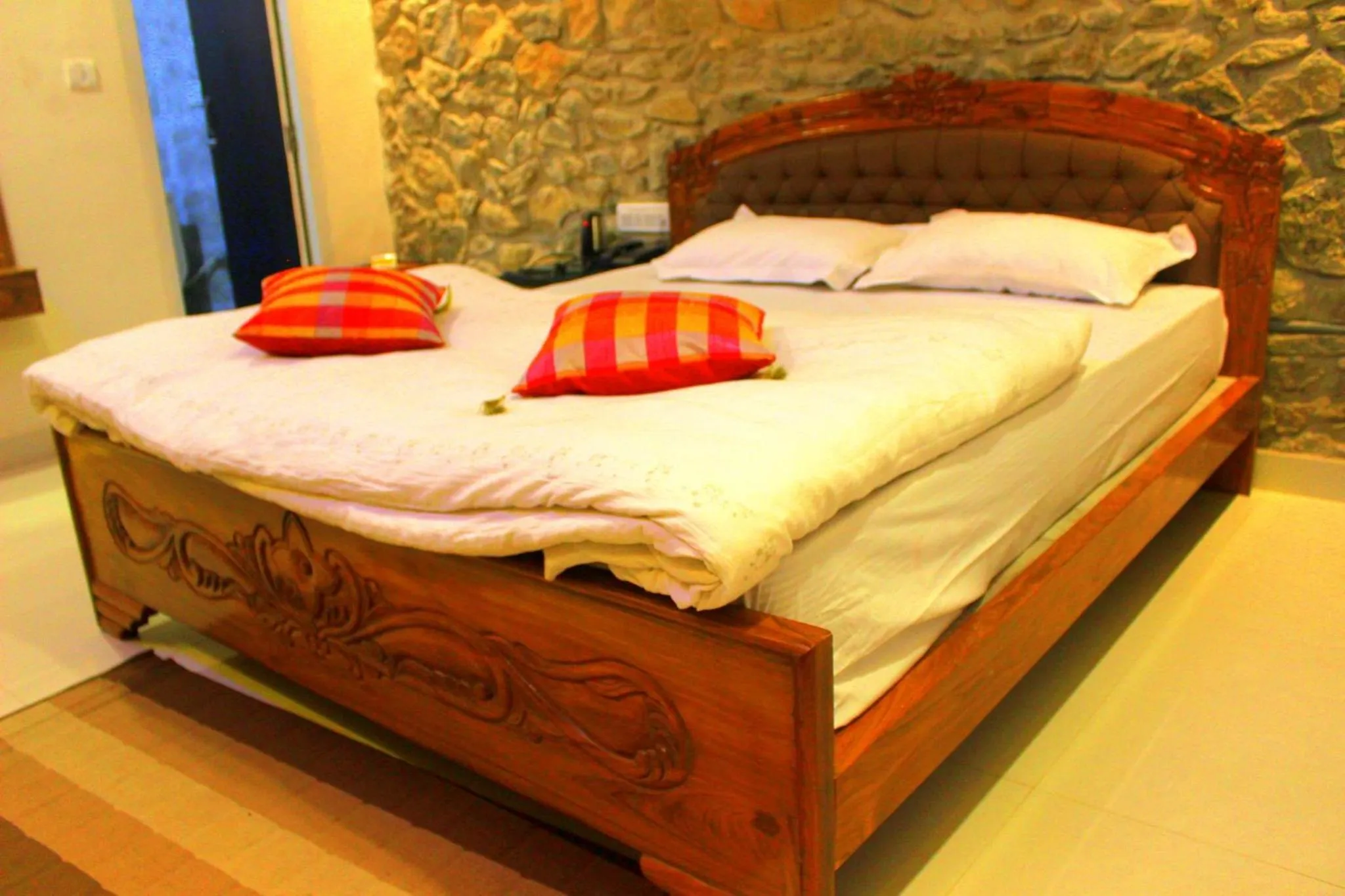 Hotel Toppers Corner