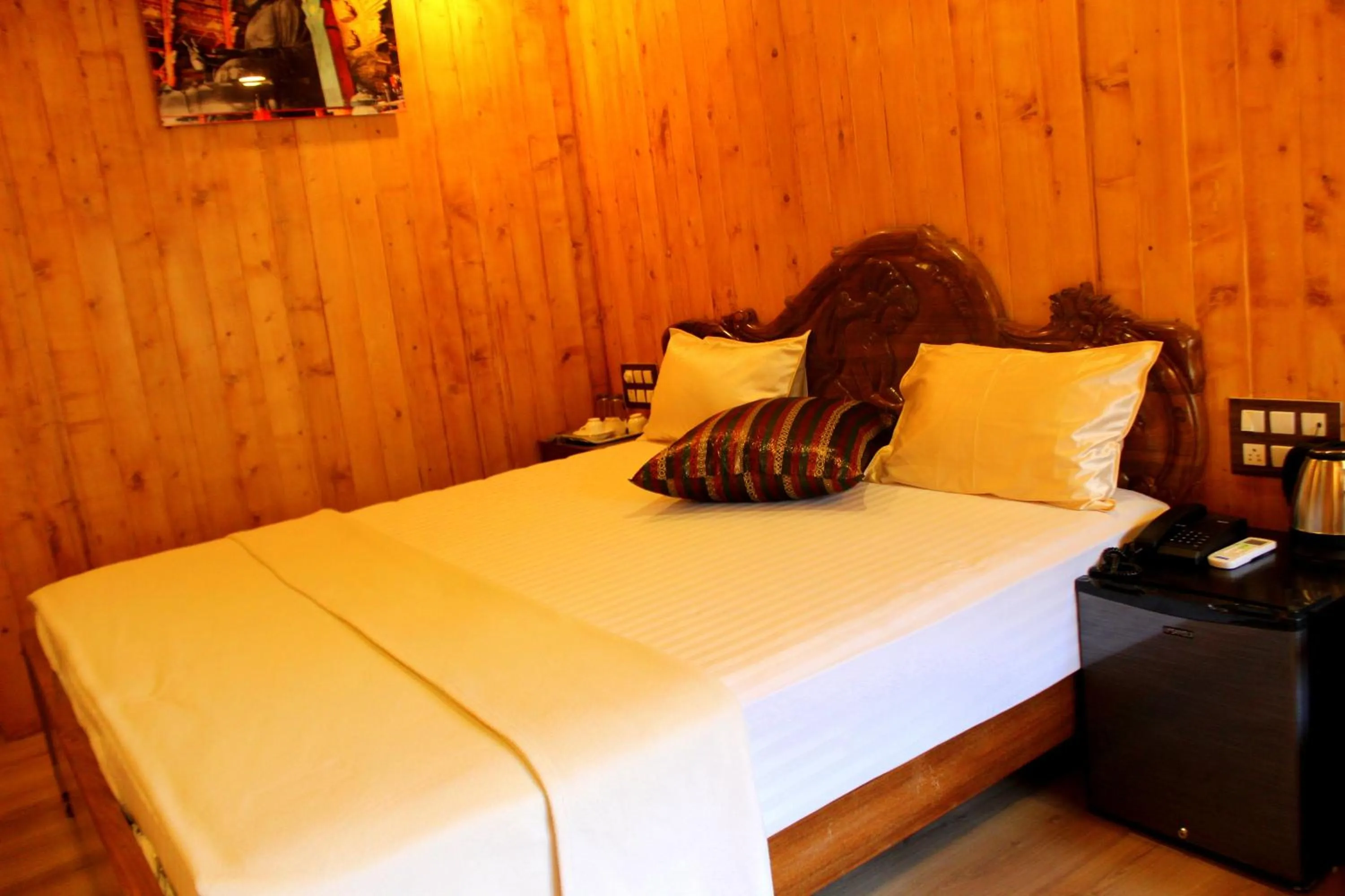 Hotel Toppers Corner