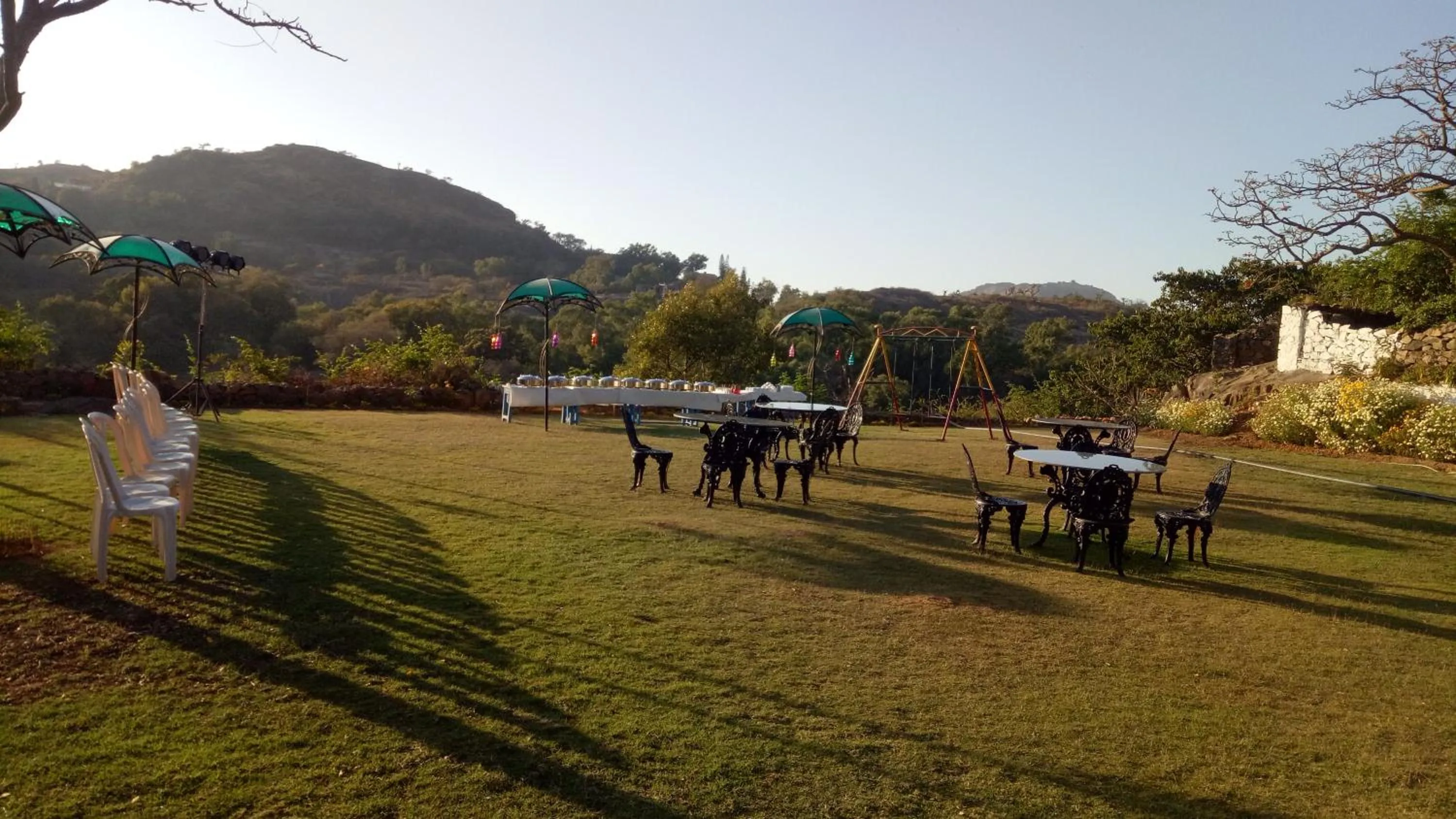 Garden view in Hotel Toppers Corner