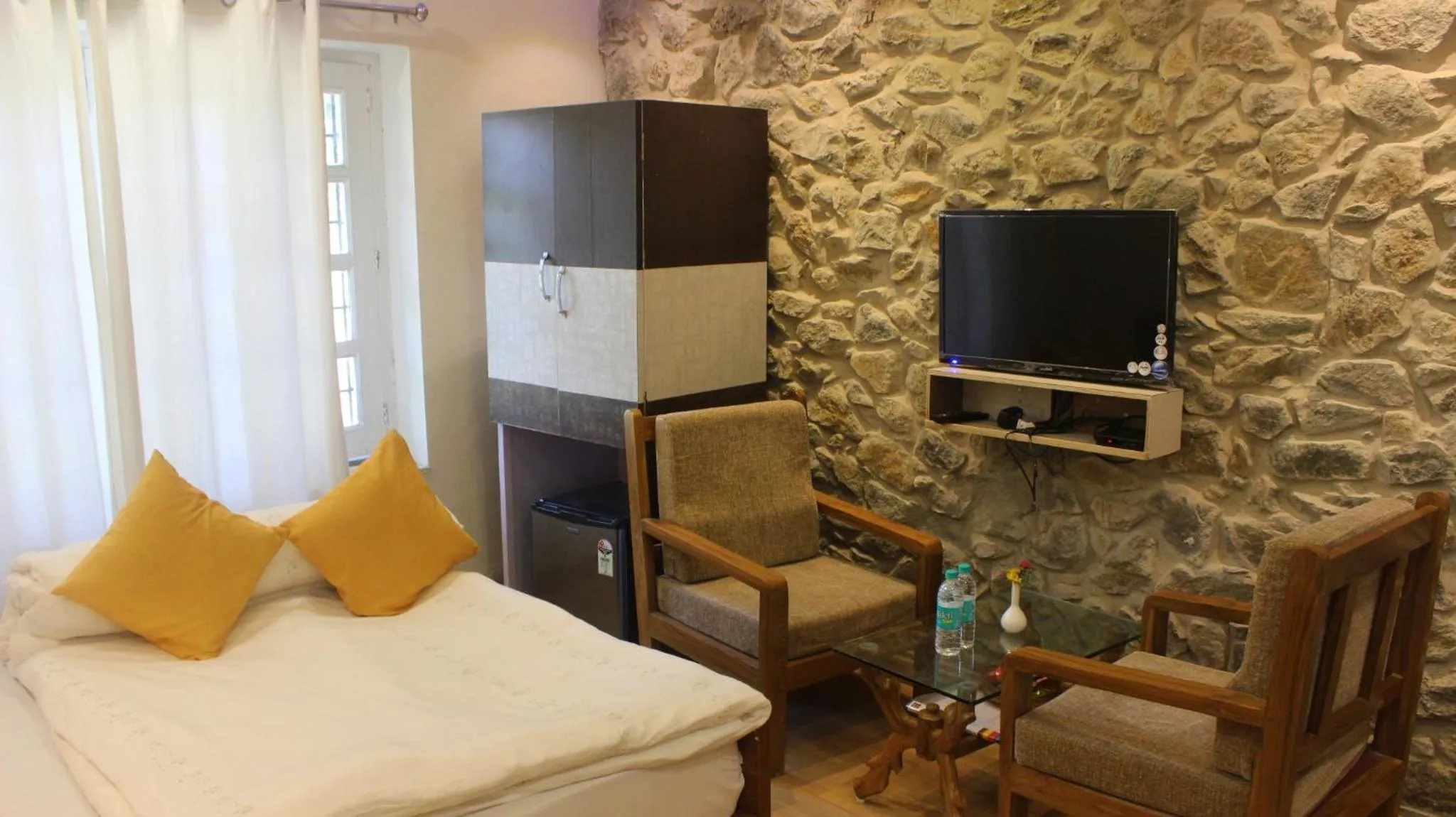 Hotel Toppers Corner