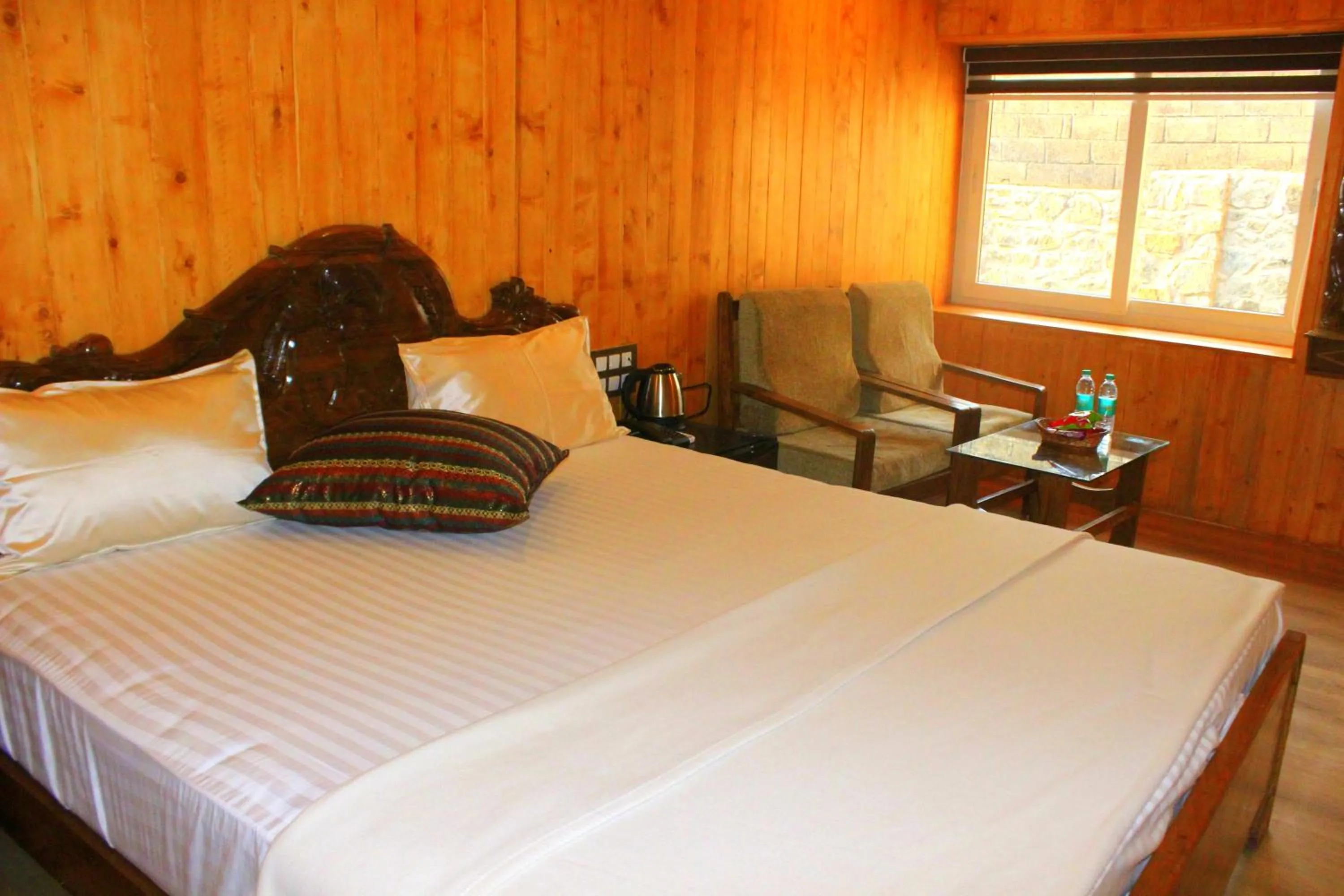 Hotel Toppers Corner