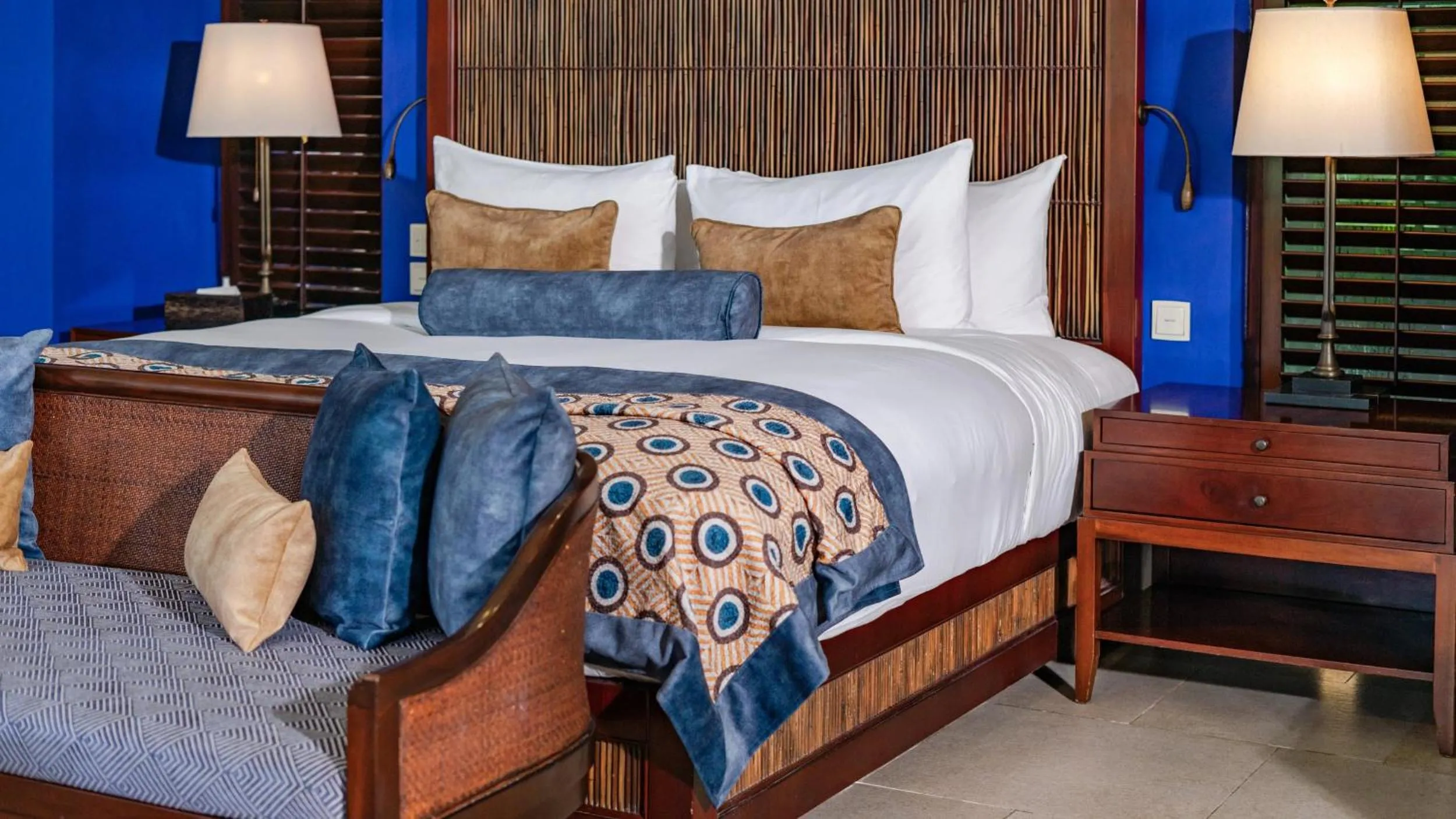 Bedroom, Bed in Cape Weligama - Relais and Chateaux