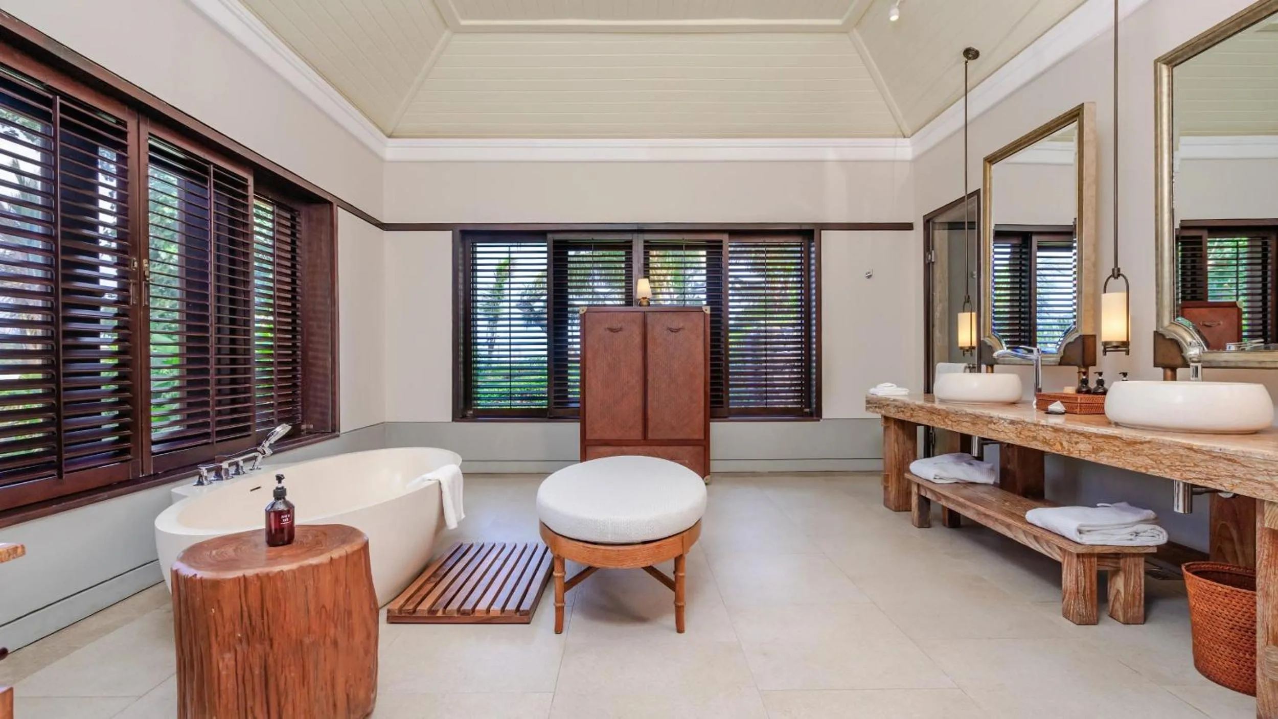 Bathroom in Cape Weligama - Relais and Chateaux