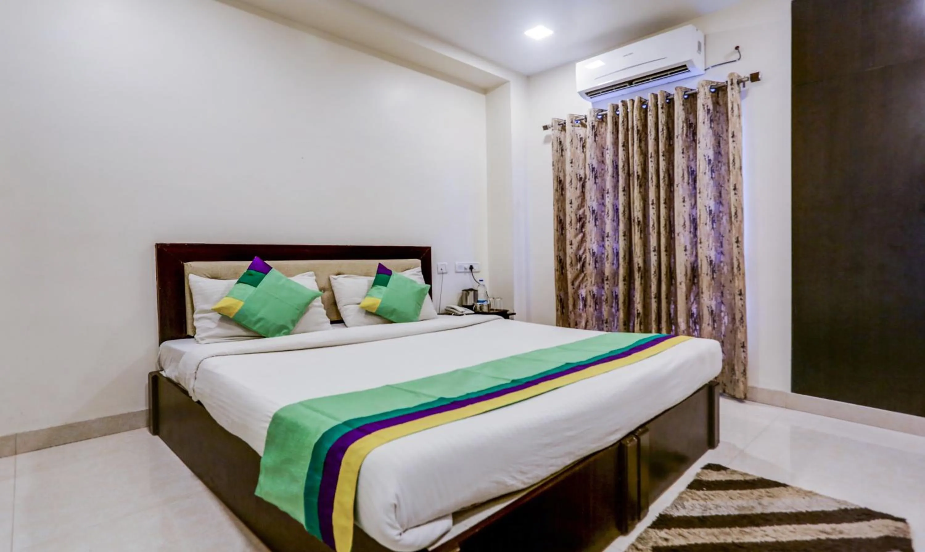Bed in Hotel Royal Elite Madurai