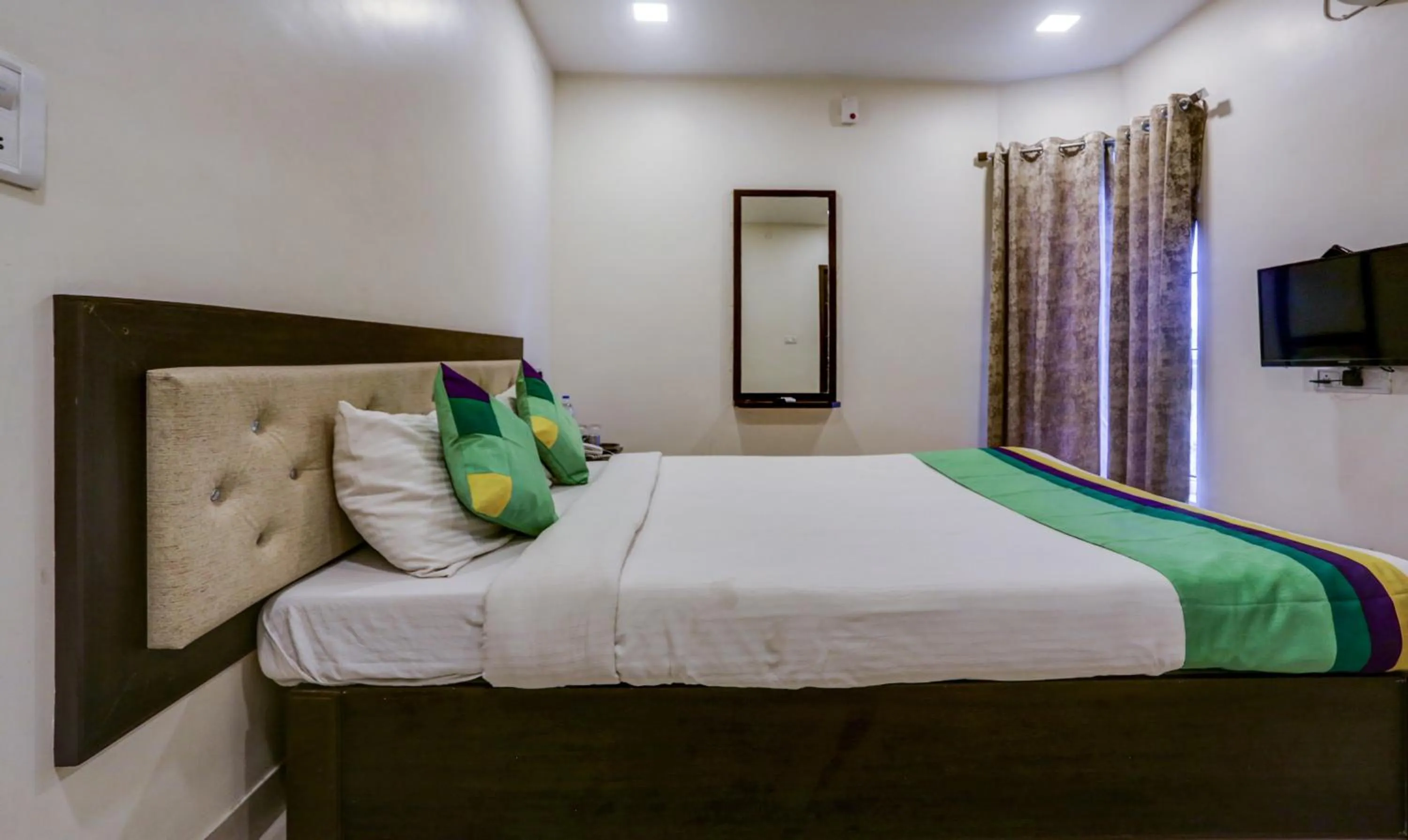 Bed in Hotel Royal Elite Madurai