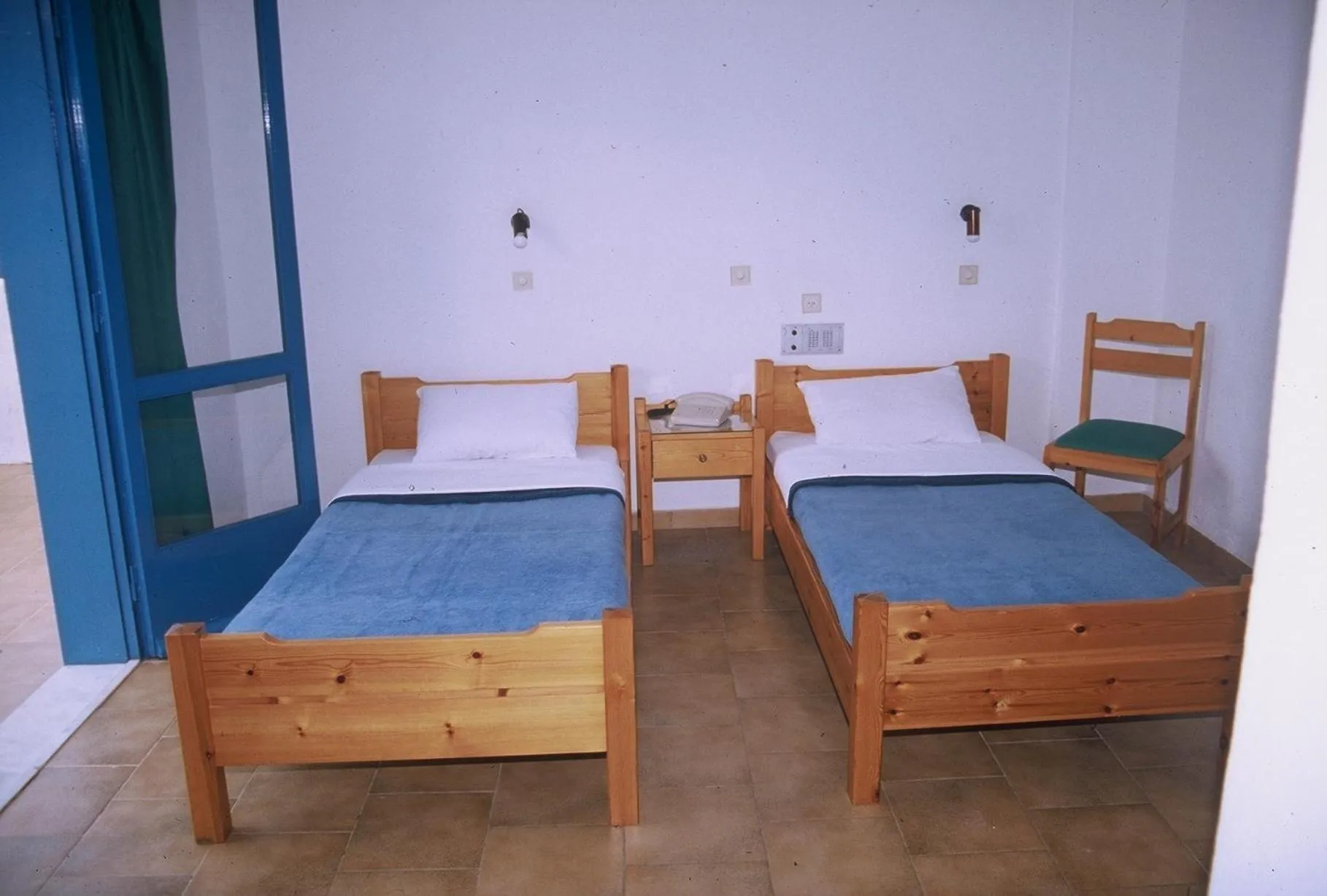 Bowling, Bed in Friday Hotel