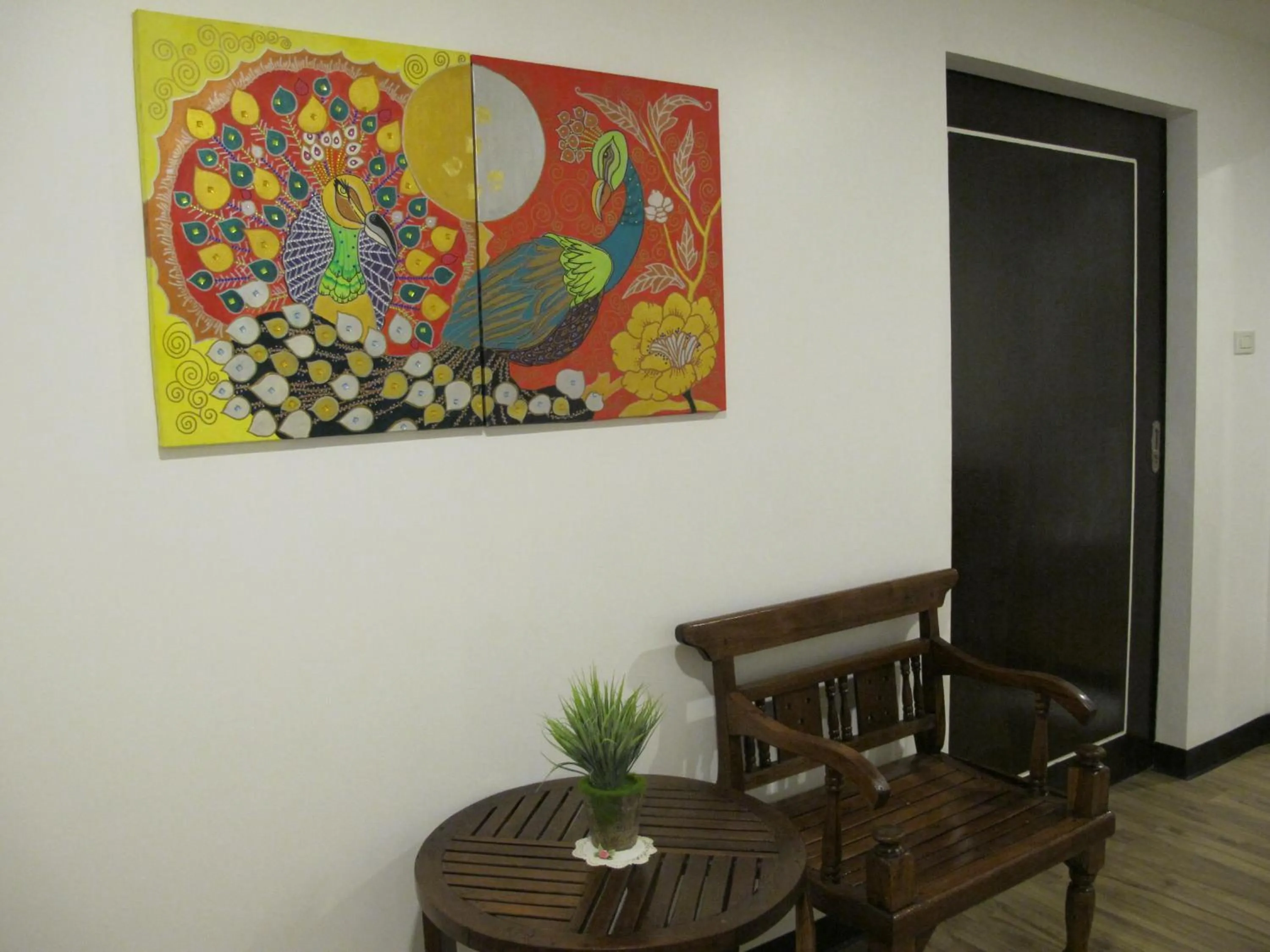 Seating area in Hoppers Place Donmuang