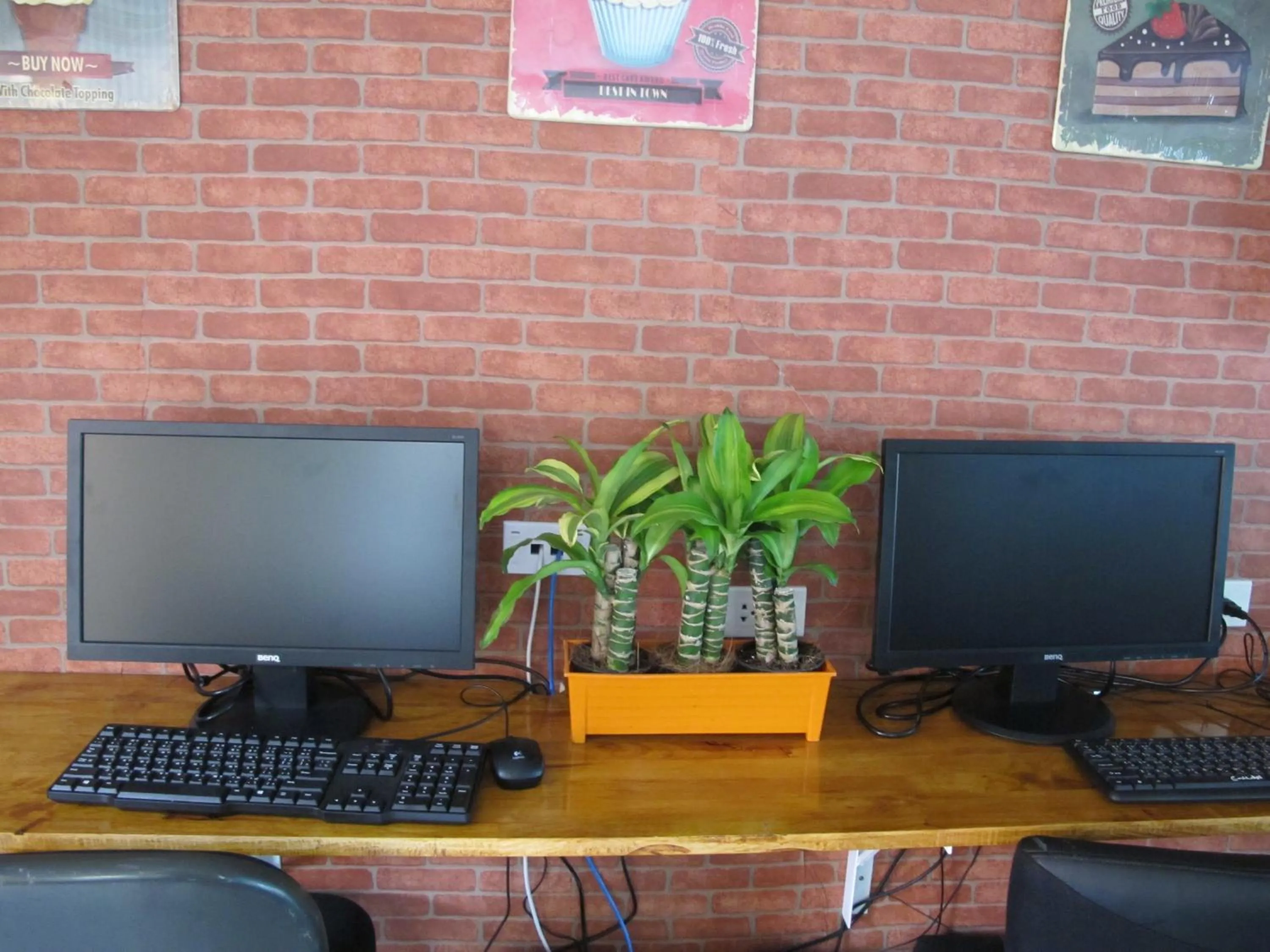 Communal lounge/ TV room in Hoppers Place Donmuang