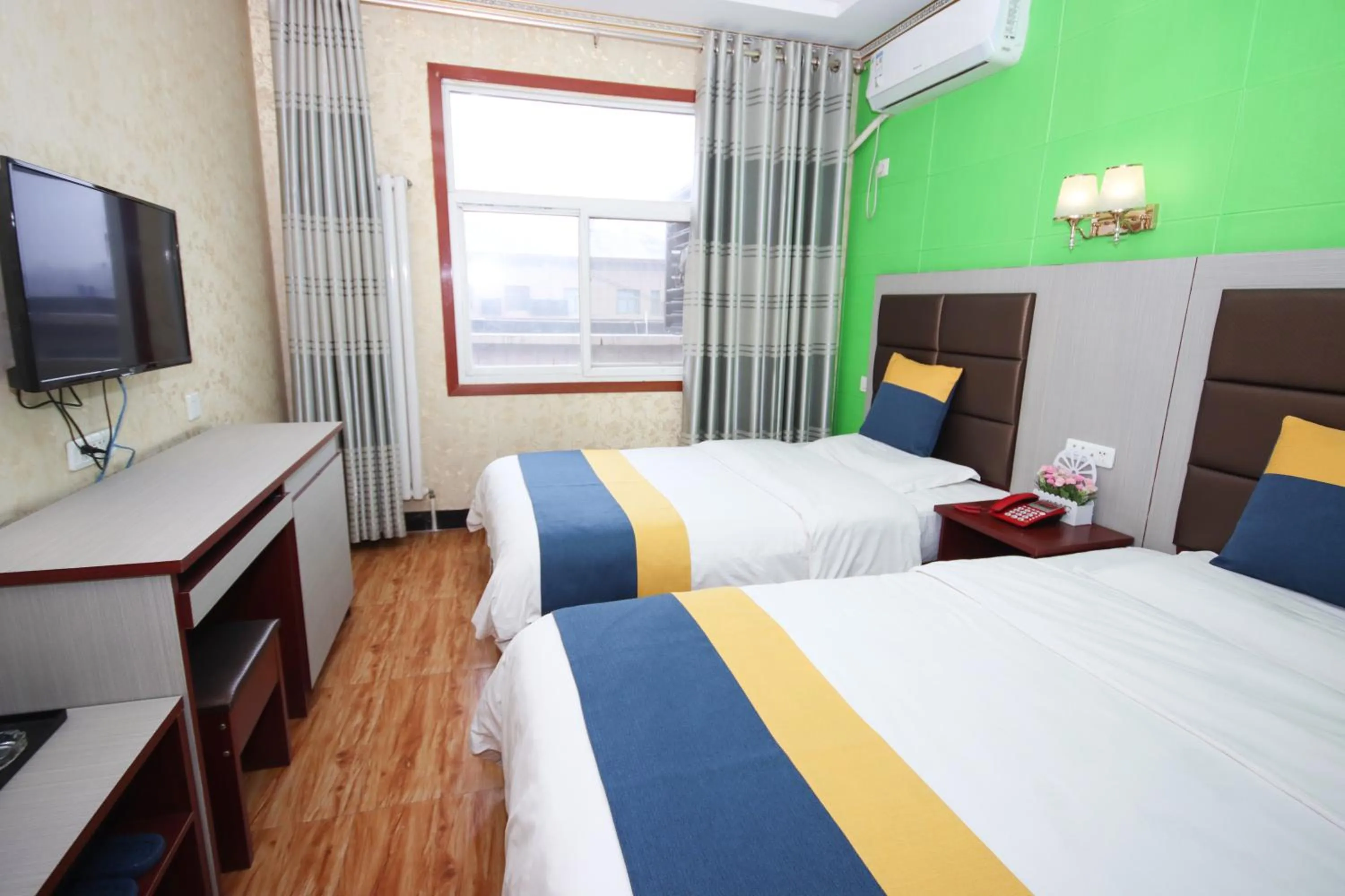 Photo of the whole room, Bed in One Meter Sunshine Xi'an Xianyang International Airport Hotel