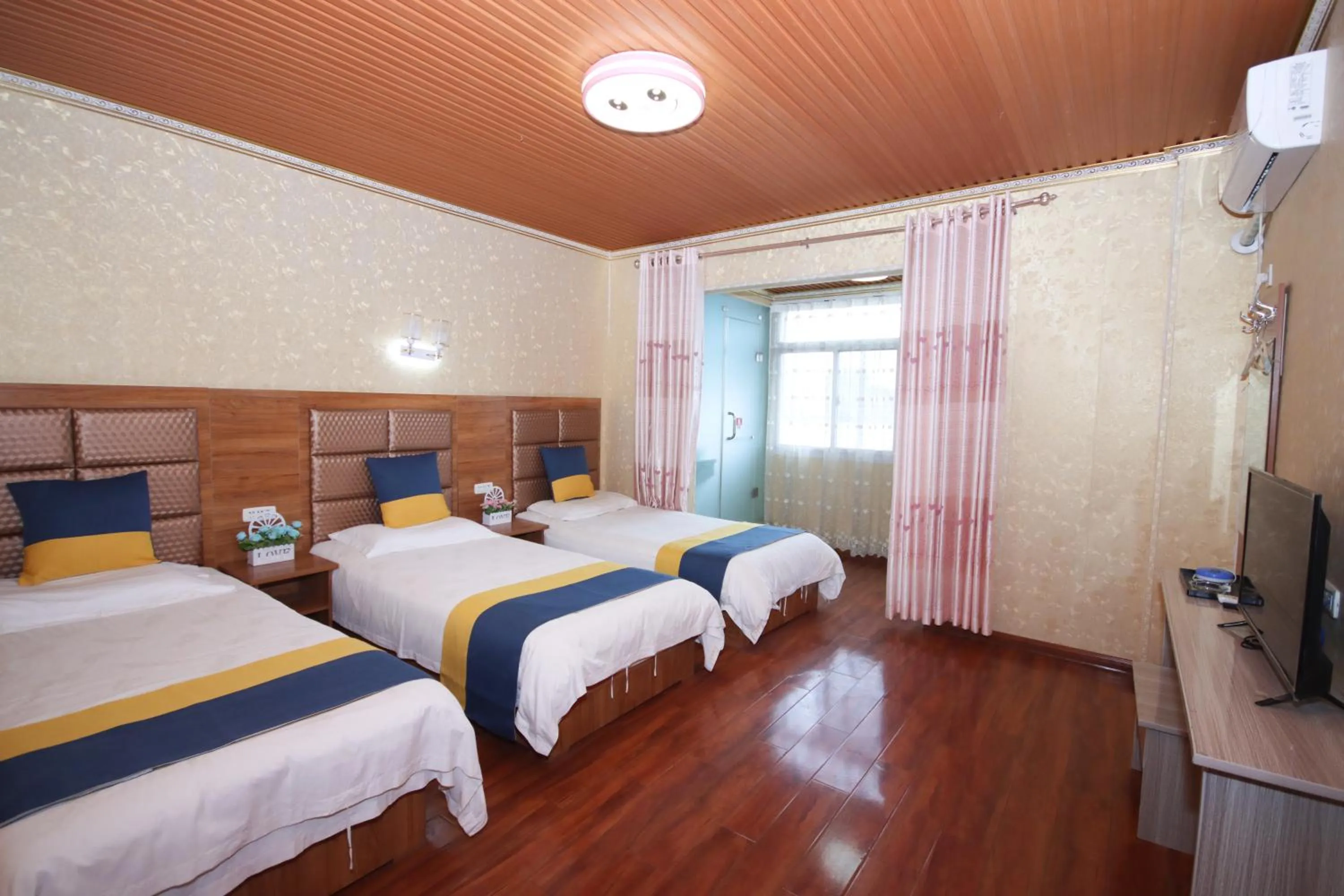 Photo of the whole room, Bed in One Meter Sunshine Xi'an Xianyang International Airport Hotel