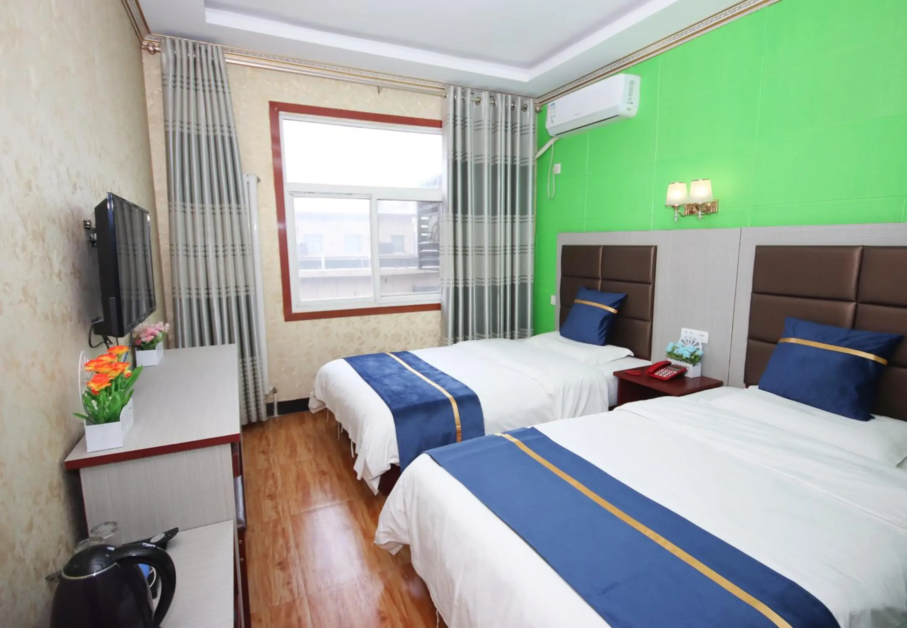 Deluxe Twin Room in One Meter Sunshine Xi'an Xianyang International Airport Hotel Deluxe Twin Room in One Meter Sunshine Xi'an Xianyang International Airport Hotel