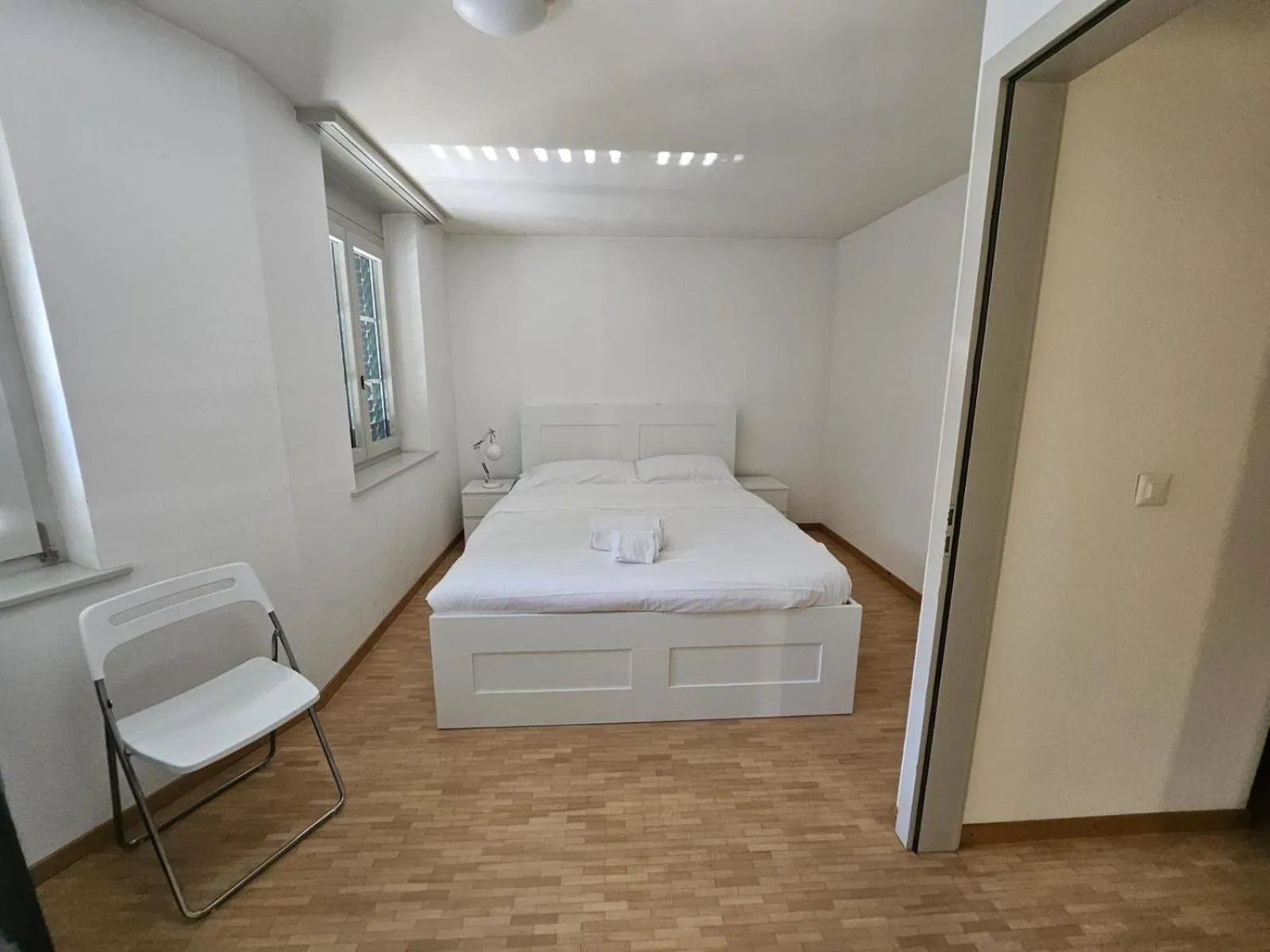 Bed in Les Galeries Marval