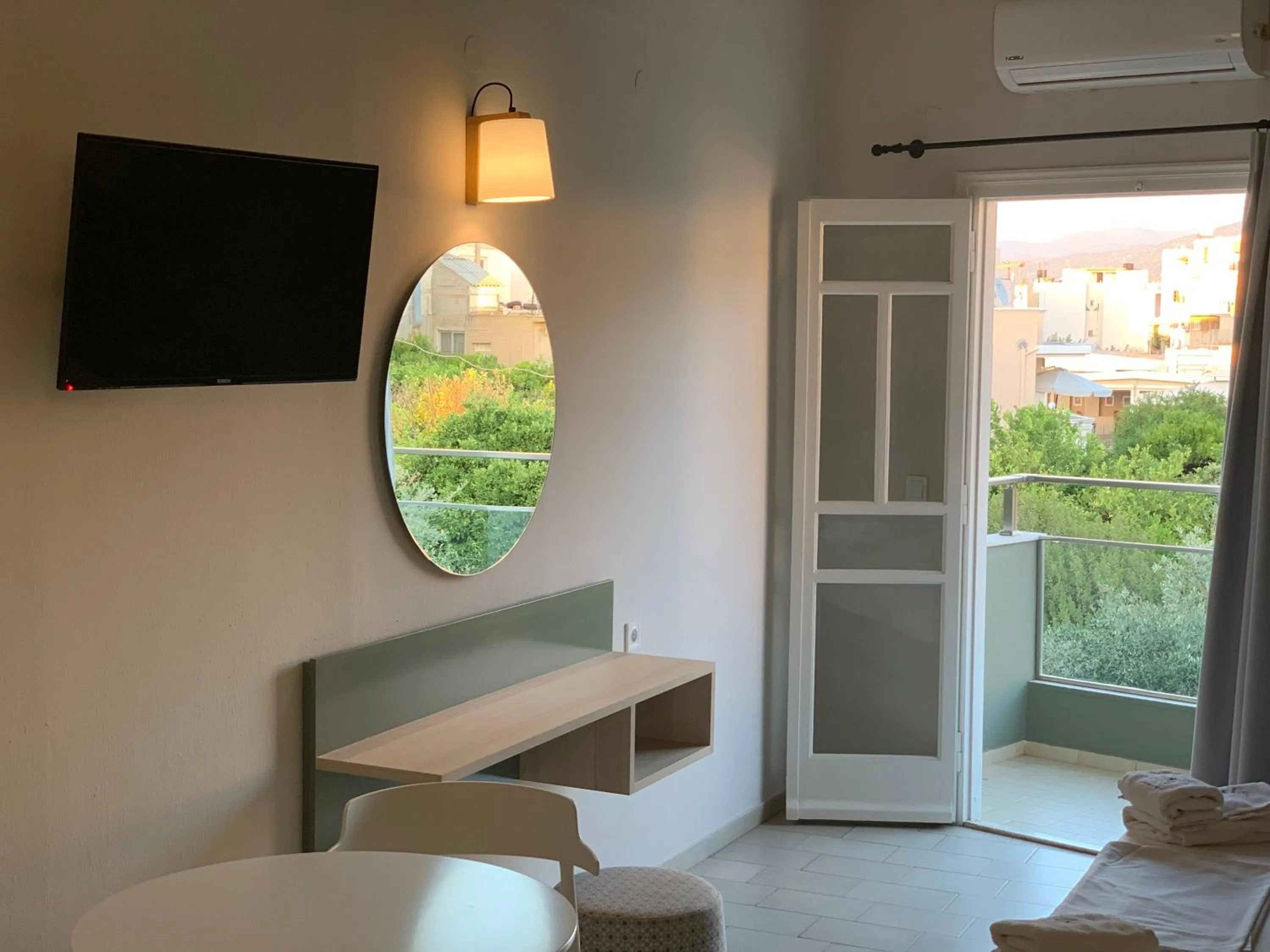 TV and multimedia in Sunshine Studios