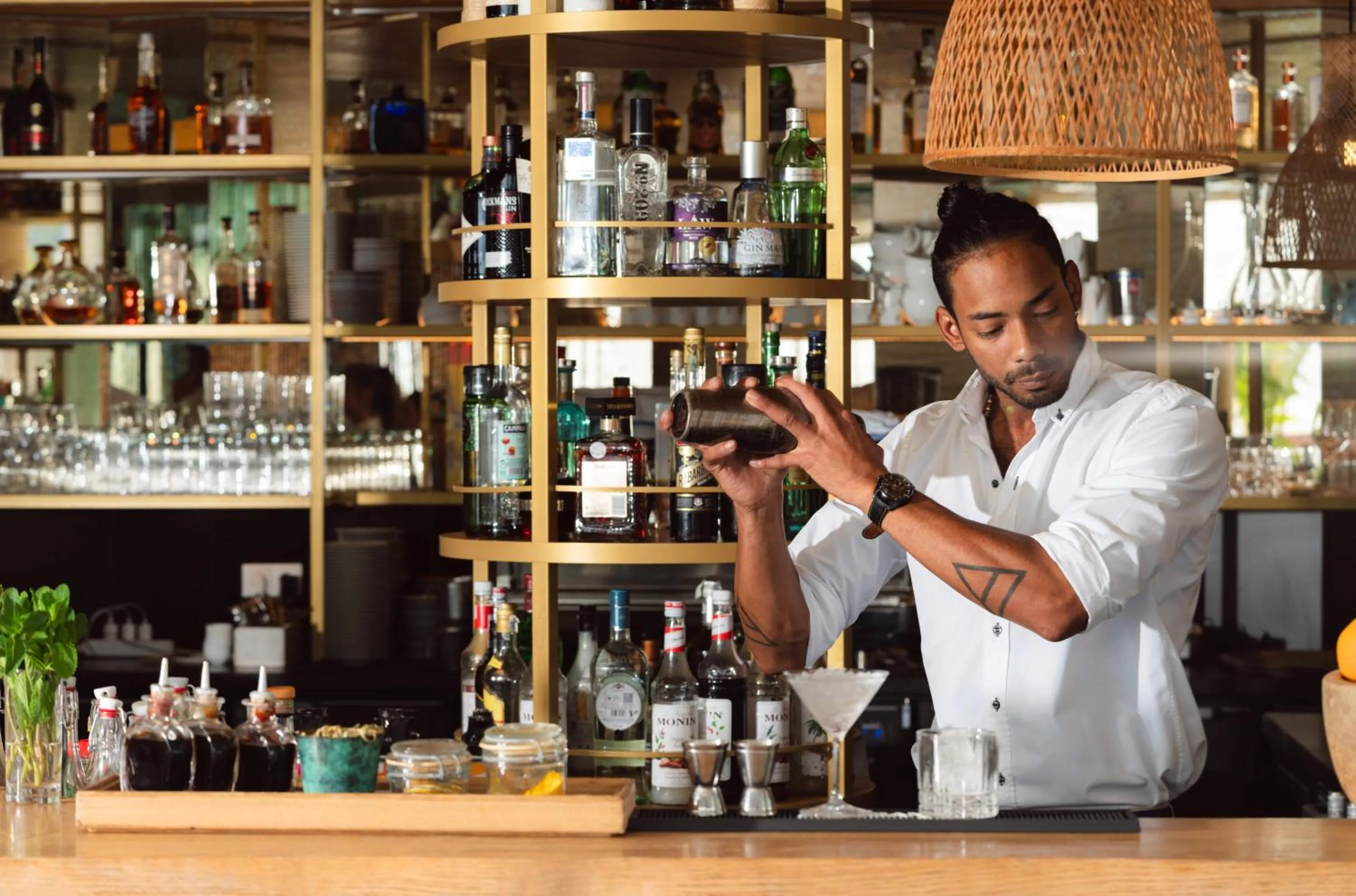 Lounge or bar in 7Pines Resort Ibiza, part of Destination by Hyatt