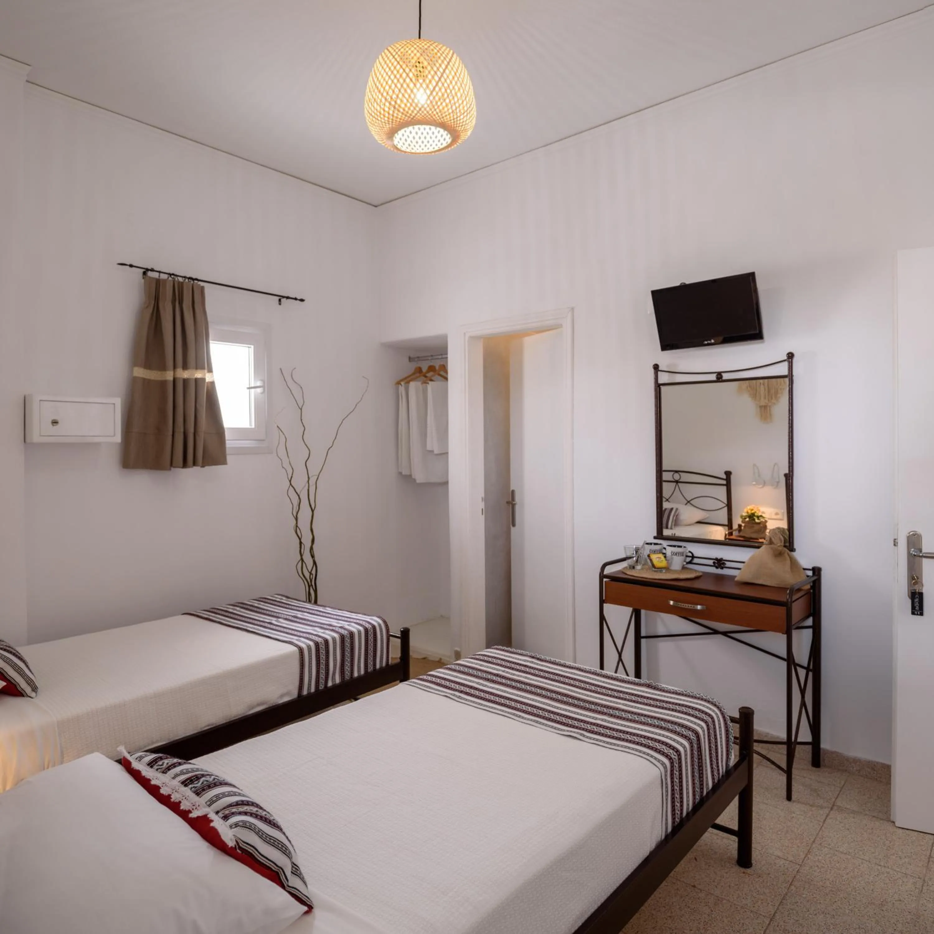 Bed in Cal Day Rooms Santorini