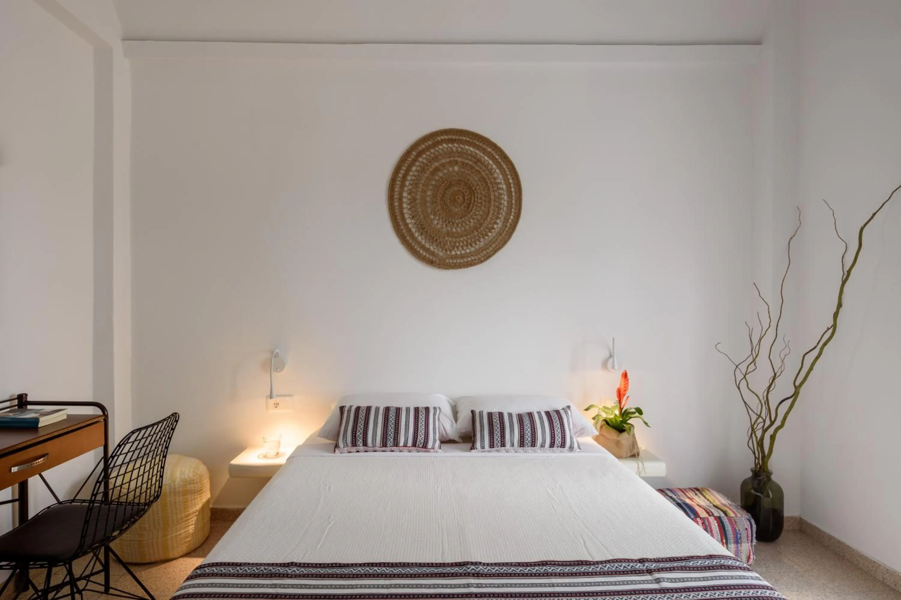 Bed in Cal Day Rooms Santorini